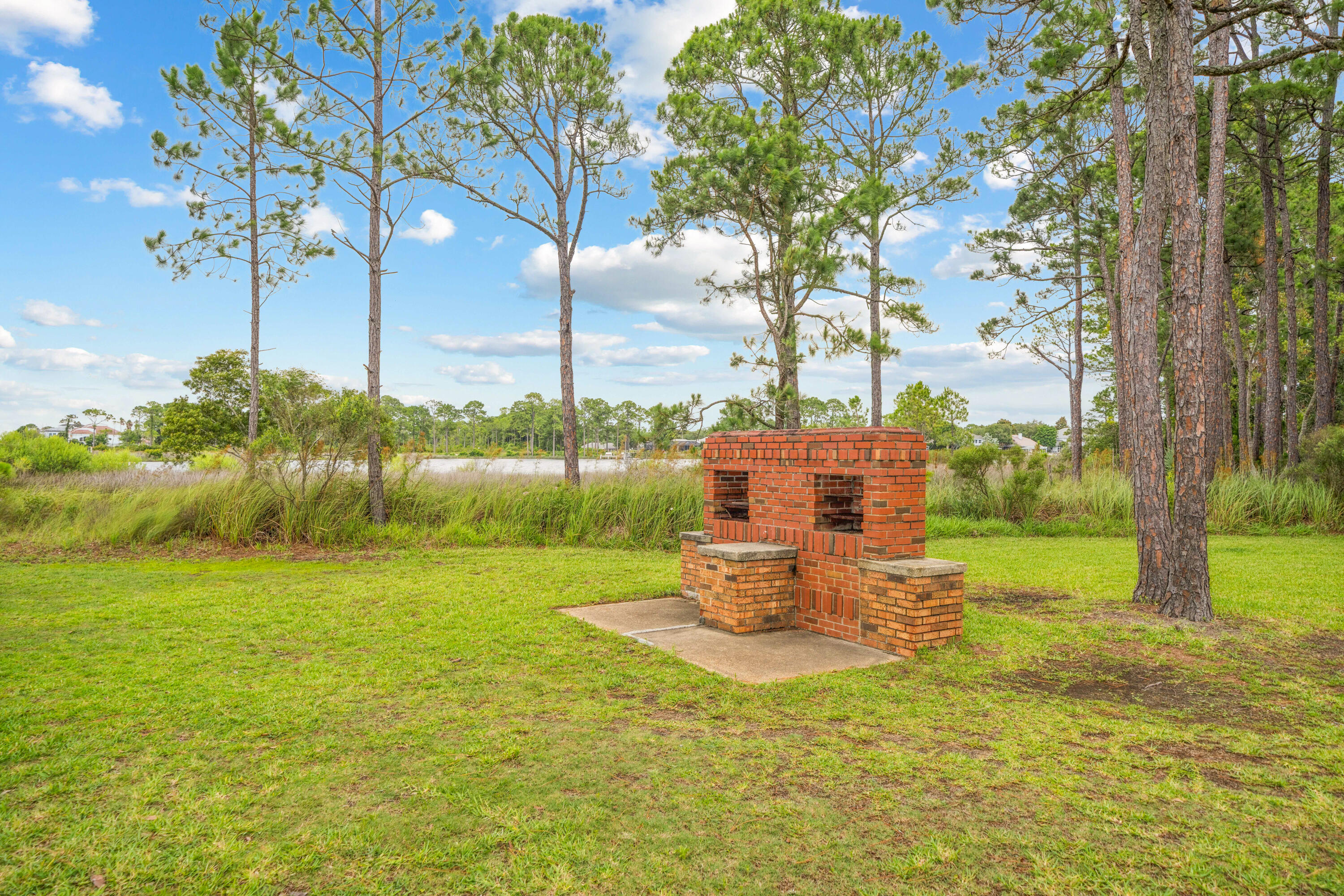 RAINTREE ESTATES - Residential