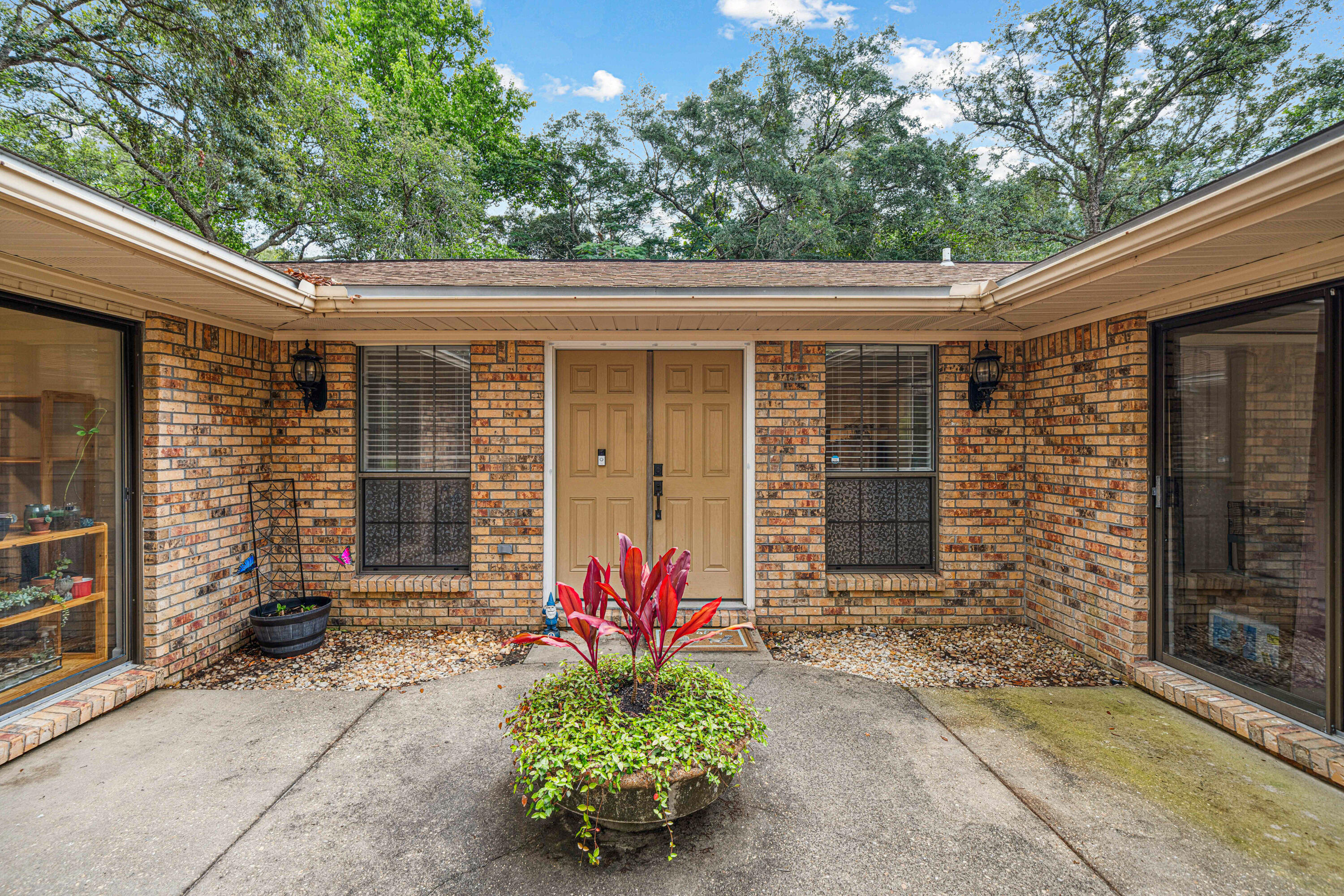 RAINTREE ESTATES - Residential