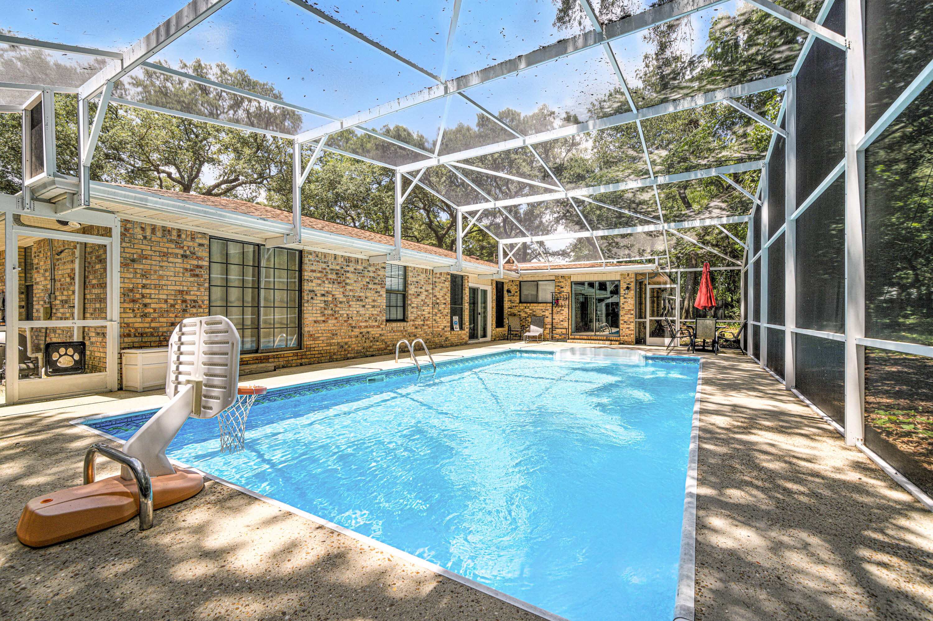 RAINTREE ESTATES - Residential