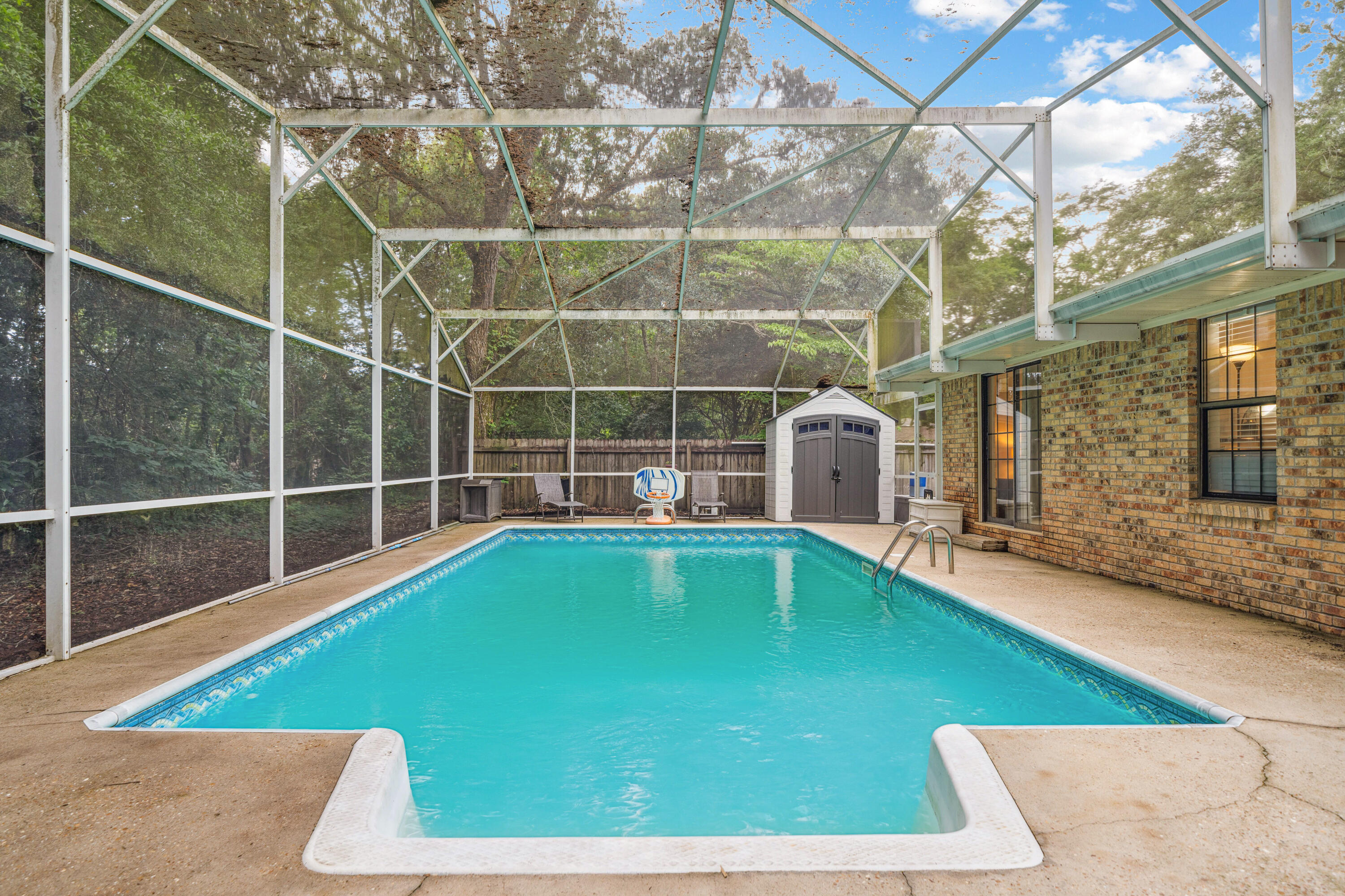RAINTREE ESTATES - Residential