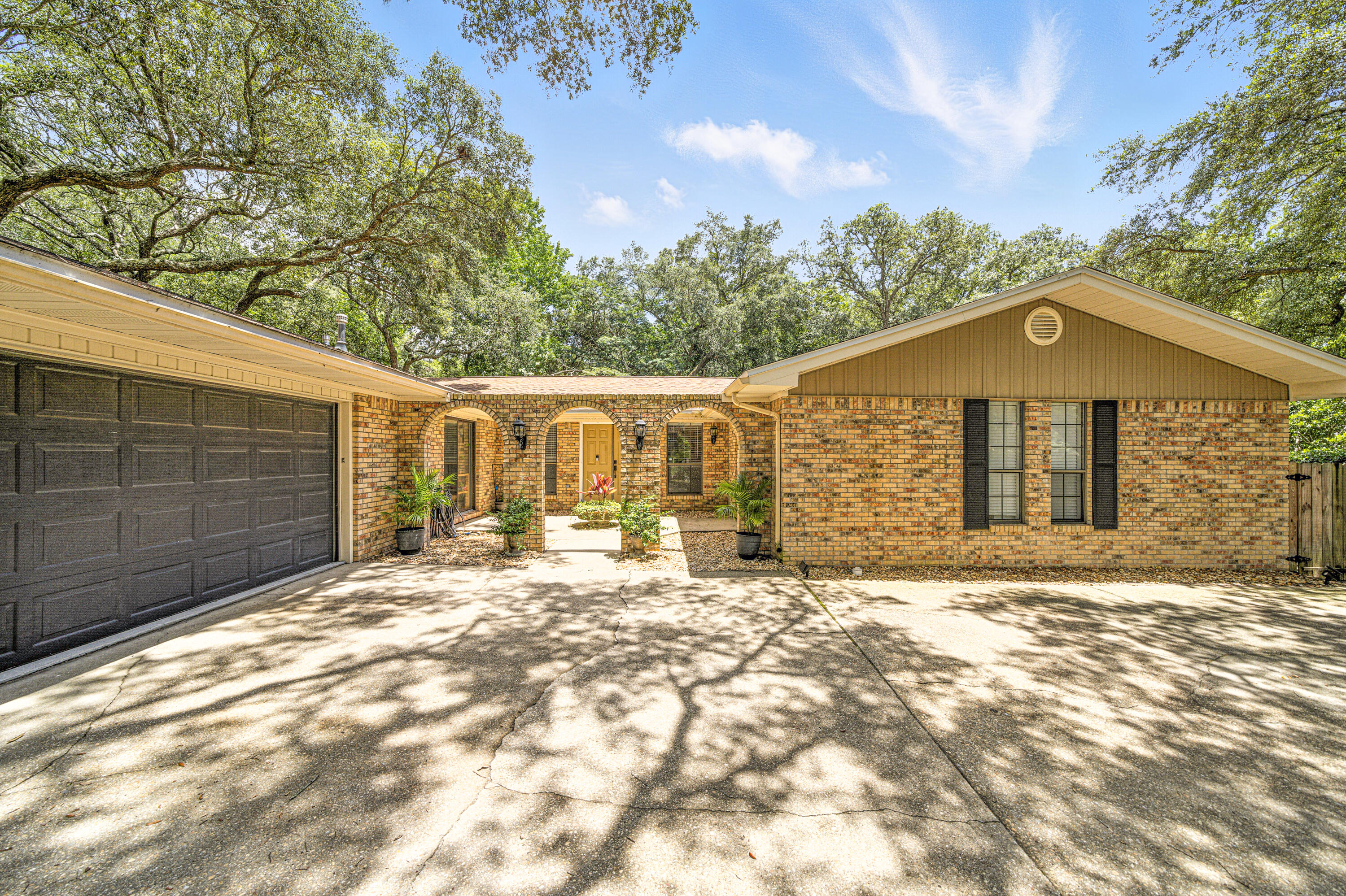 RAINTREE ESTATES - Residential
