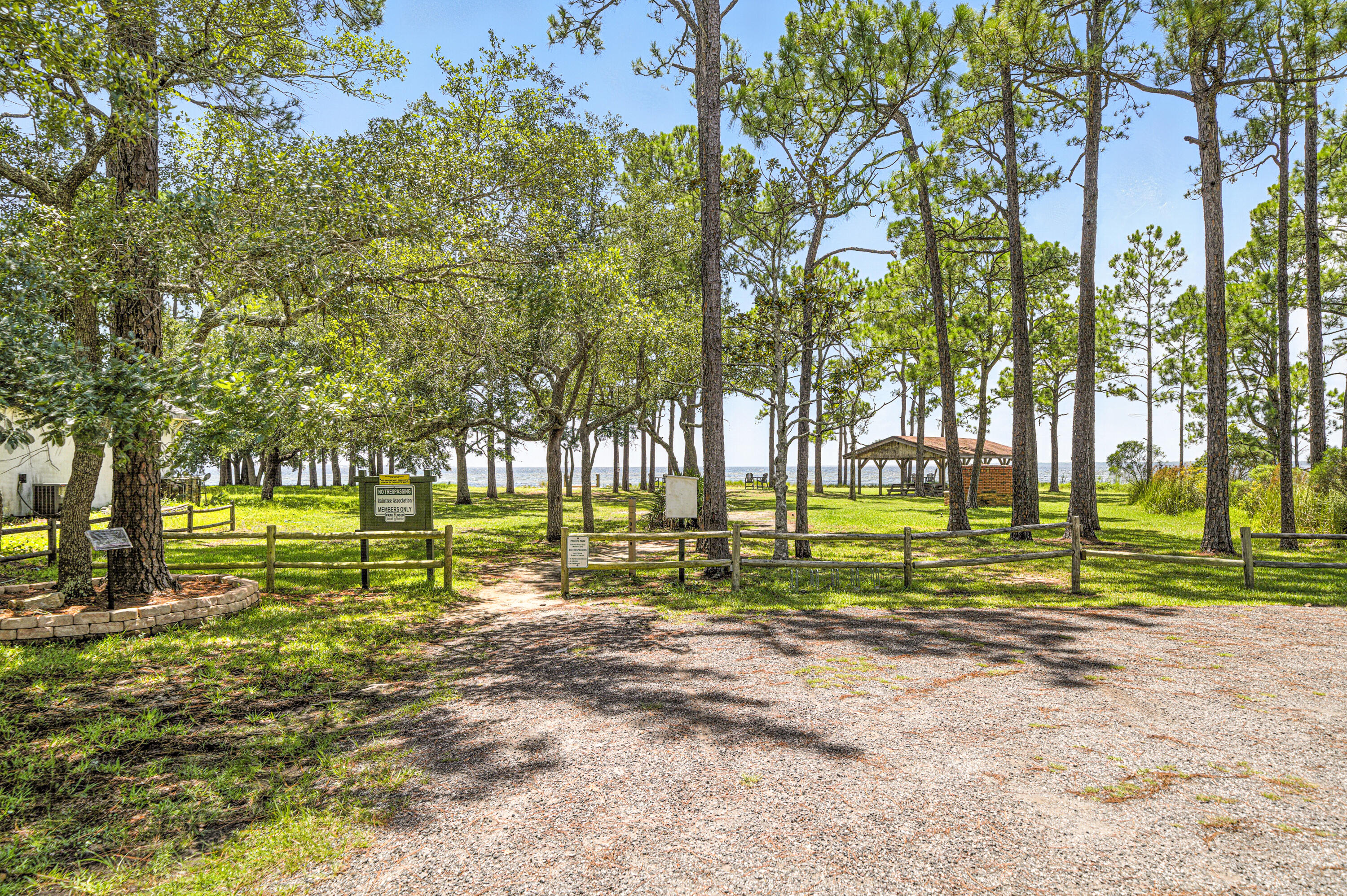 RAINTREE ESTATES - Residential