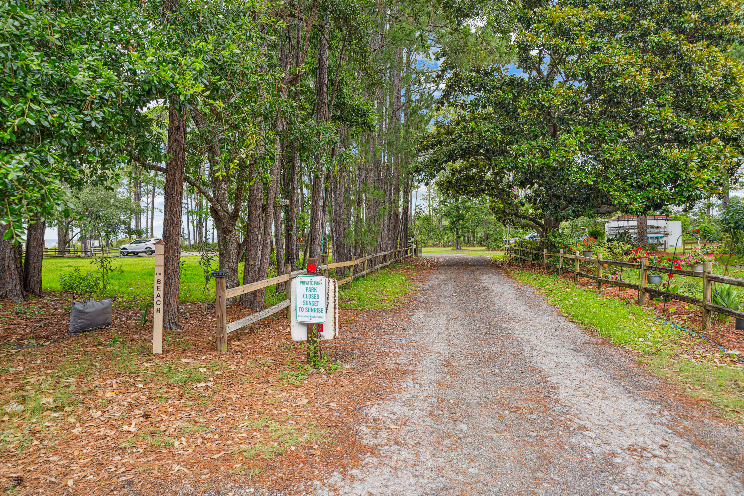 RAINTREE ESTATES - Residential