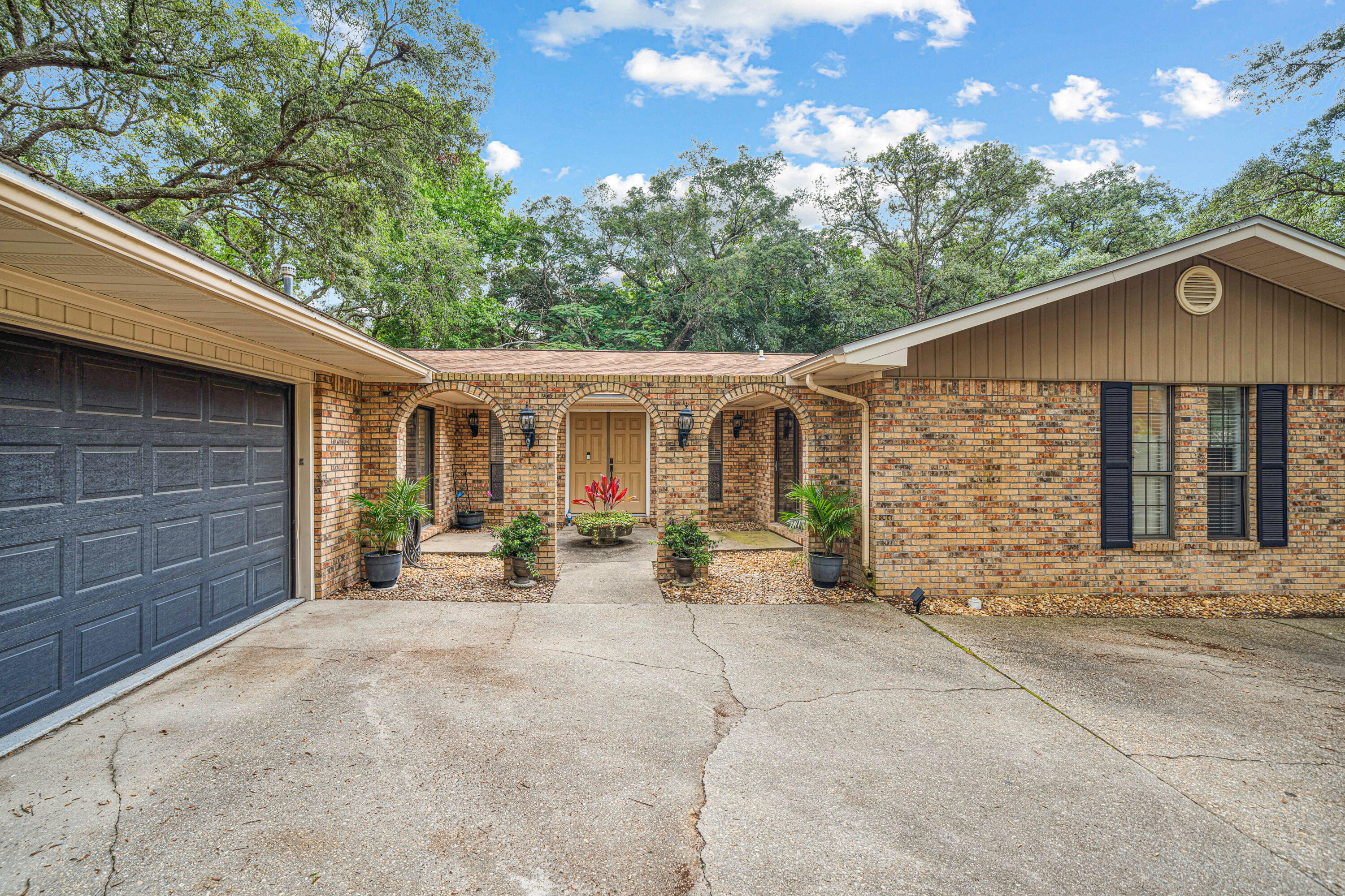 RAINTREE ESTATES - Residential