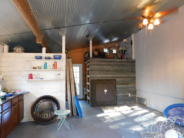 METES AND BOUNDS - Residential