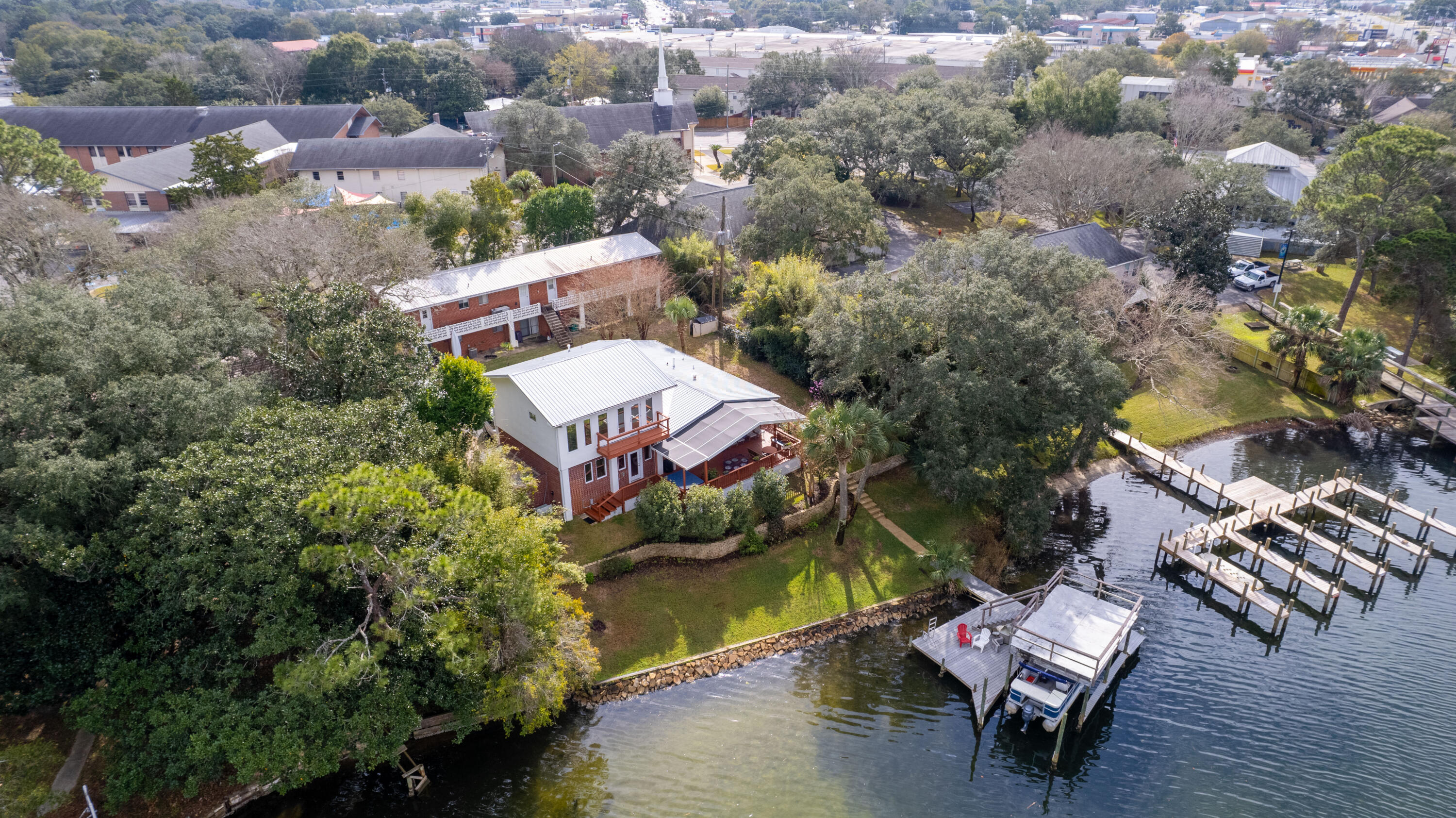 CINCO BAYOU - Residential