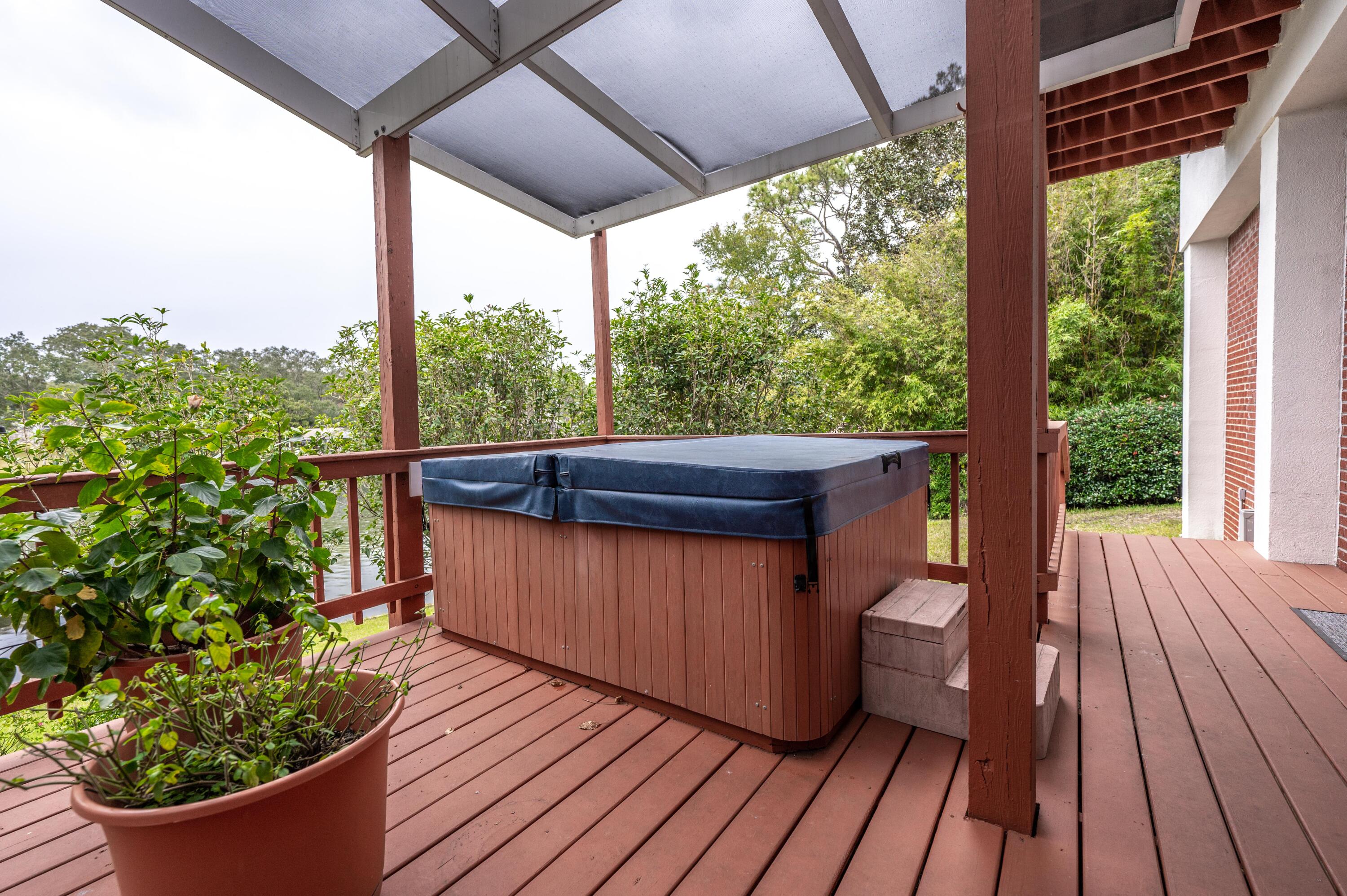 CINCO BAYOU - Residential