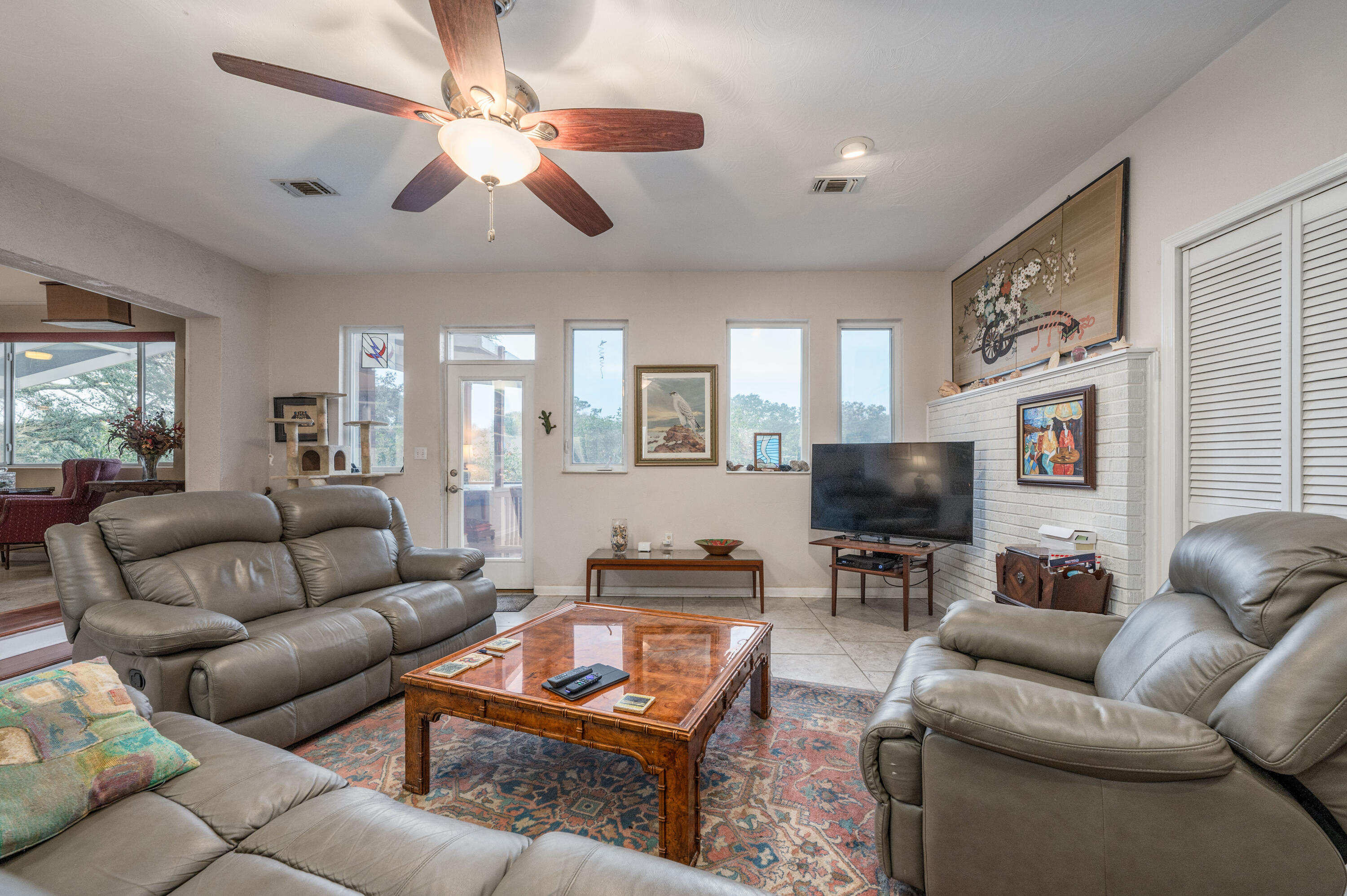 CINCO BAYOU - Residential