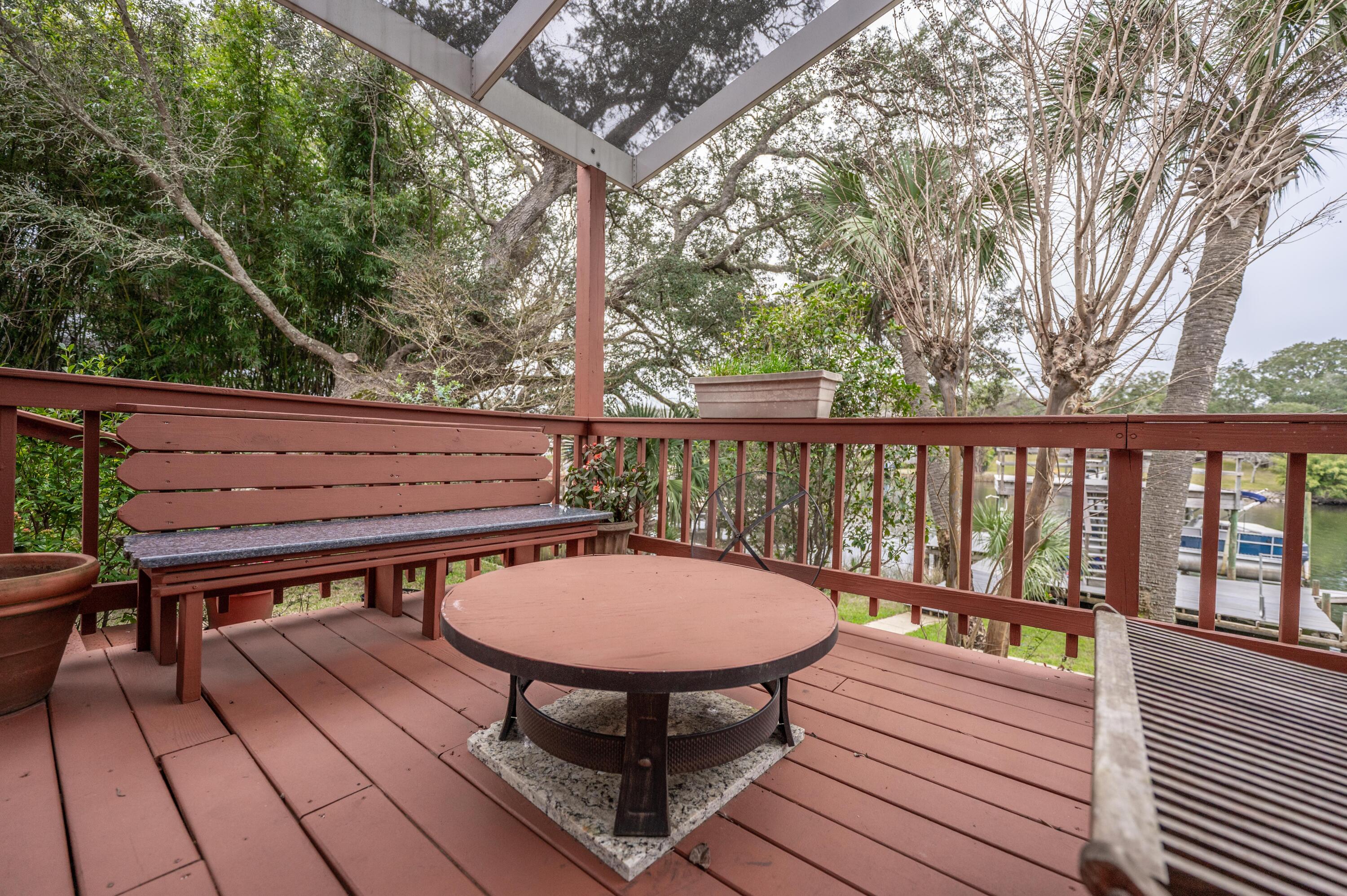 CINCO BAYOU - Residential