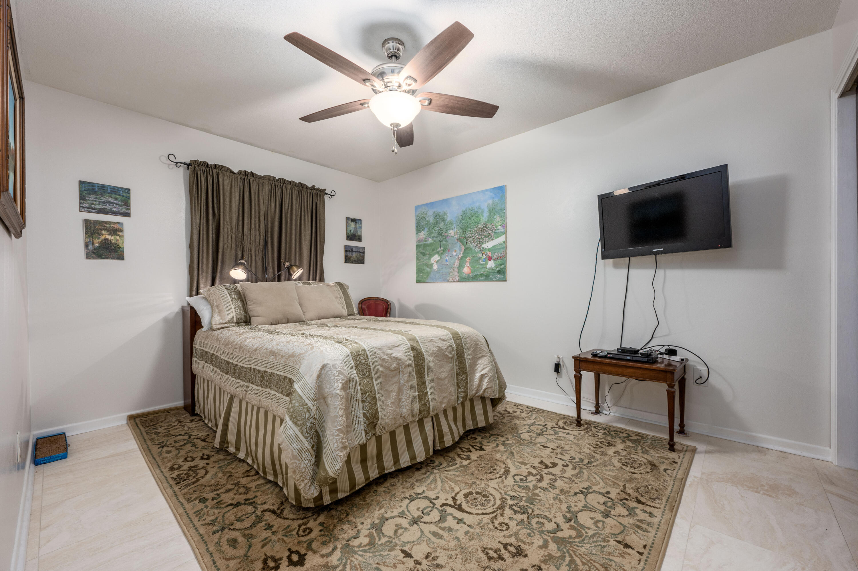 CINCO BAYOU - Residential