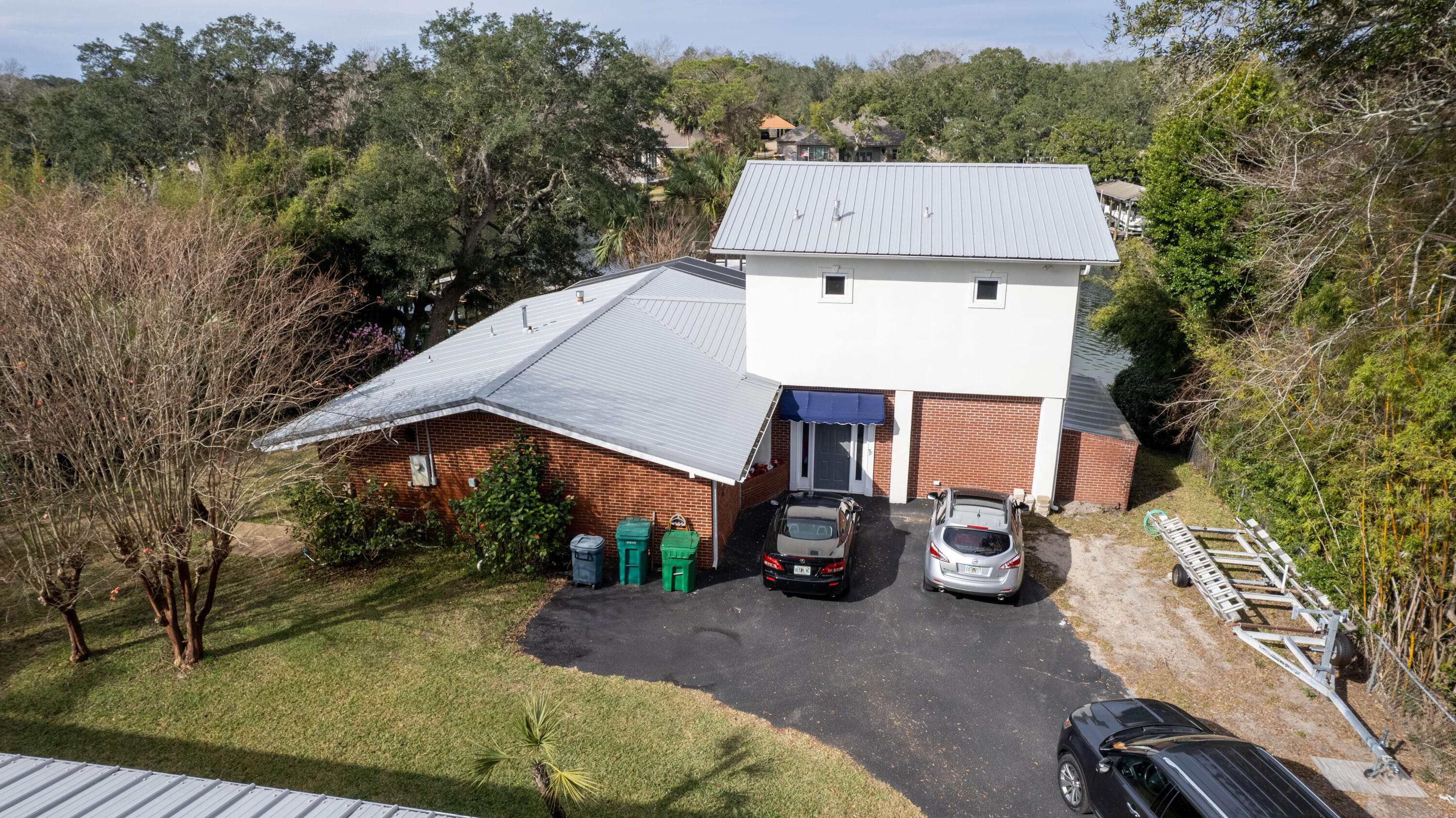 CINCO BAYOU - Residential