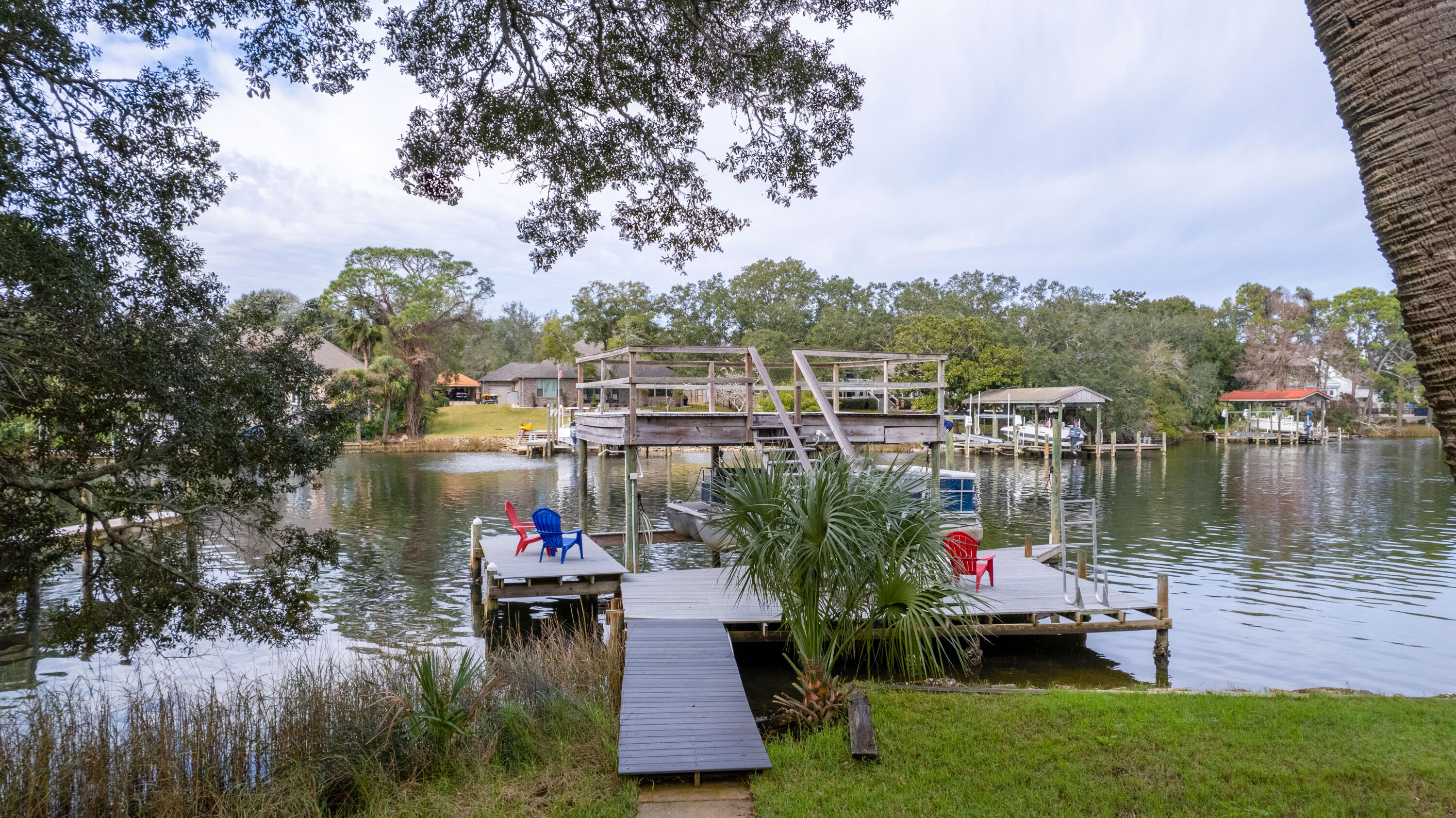 CINCO BAYOU - Residential