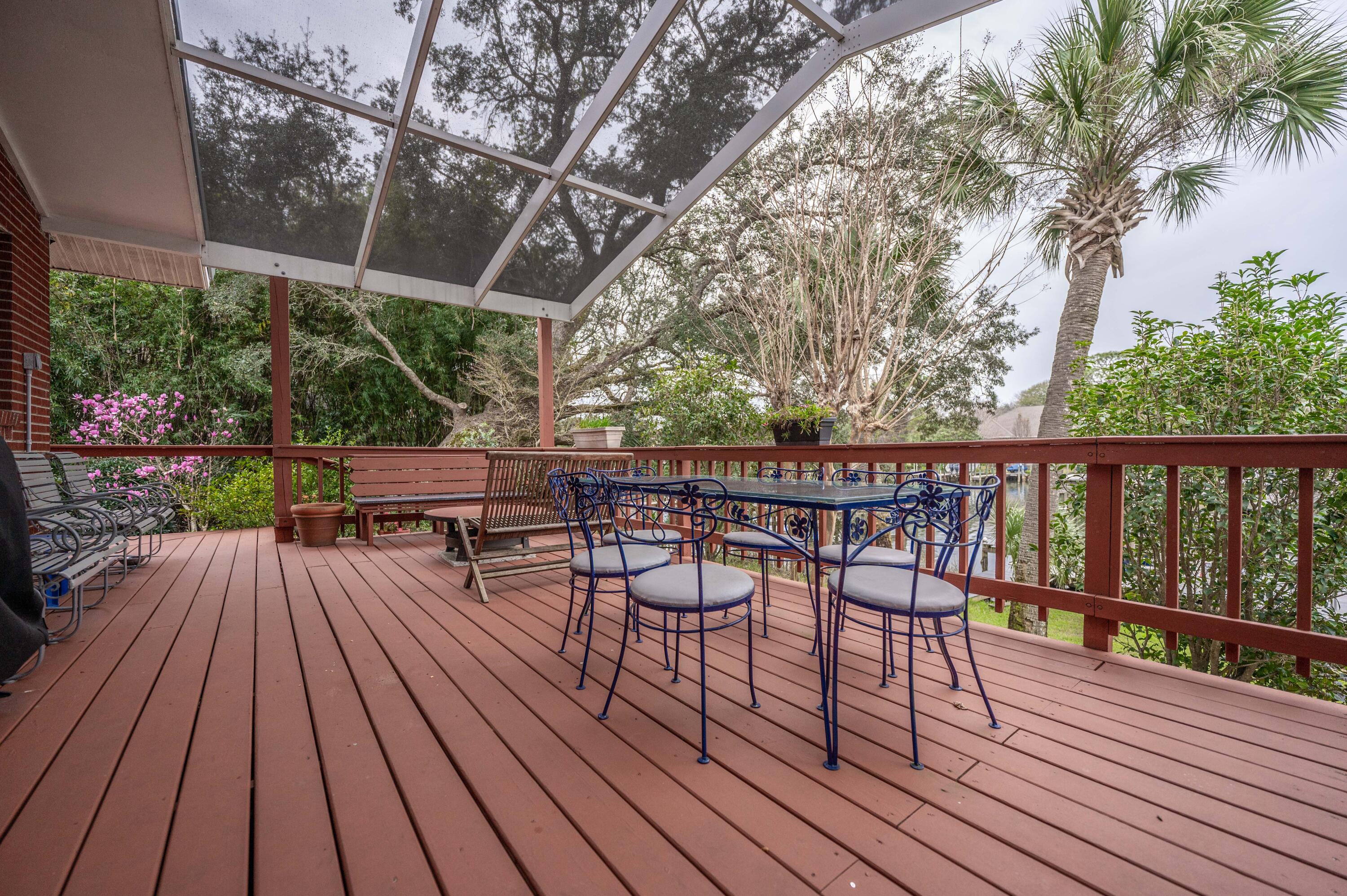 CINCO BAYOU - Residential
