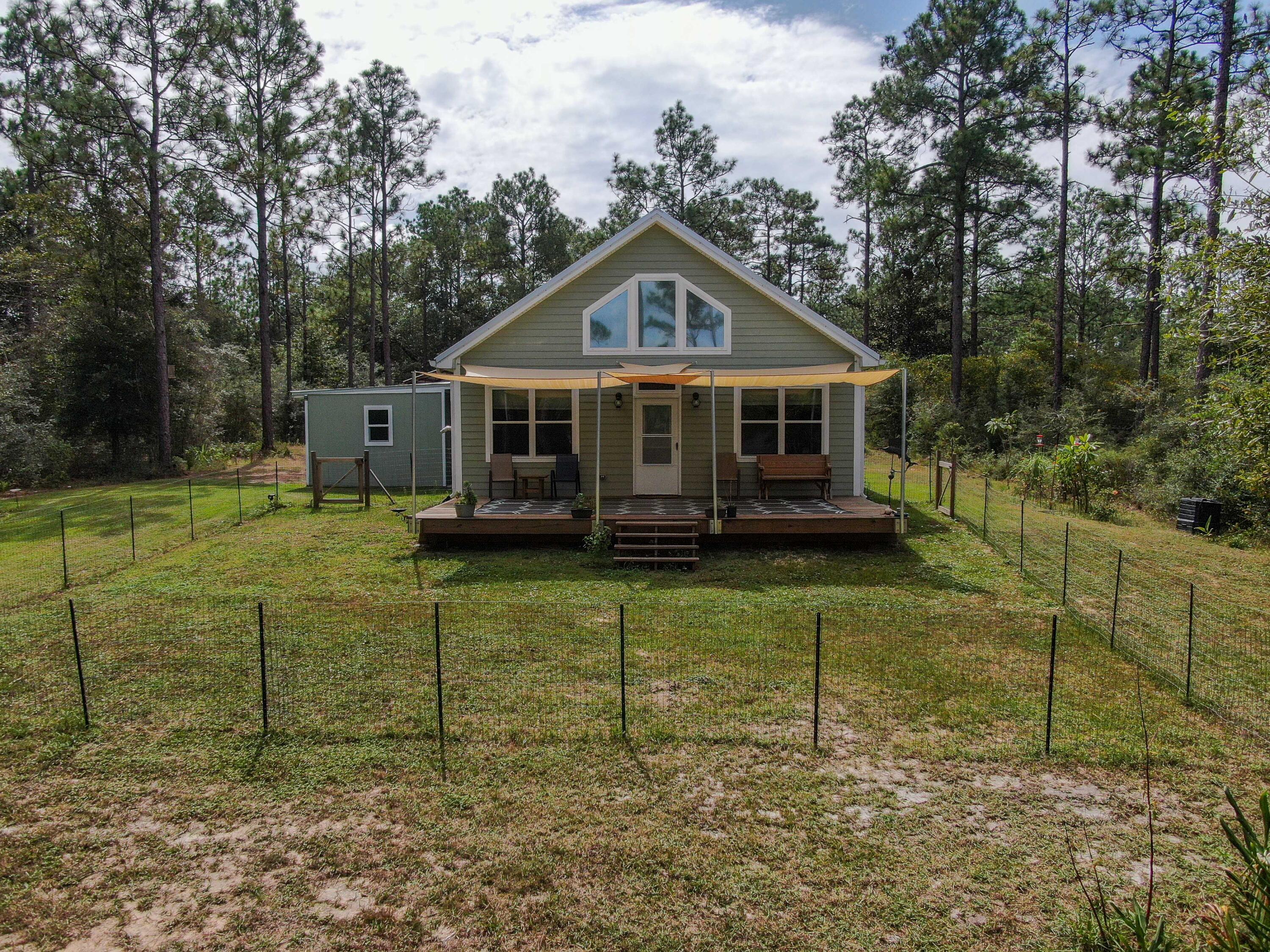 IMPERIAL LAKES - Residential