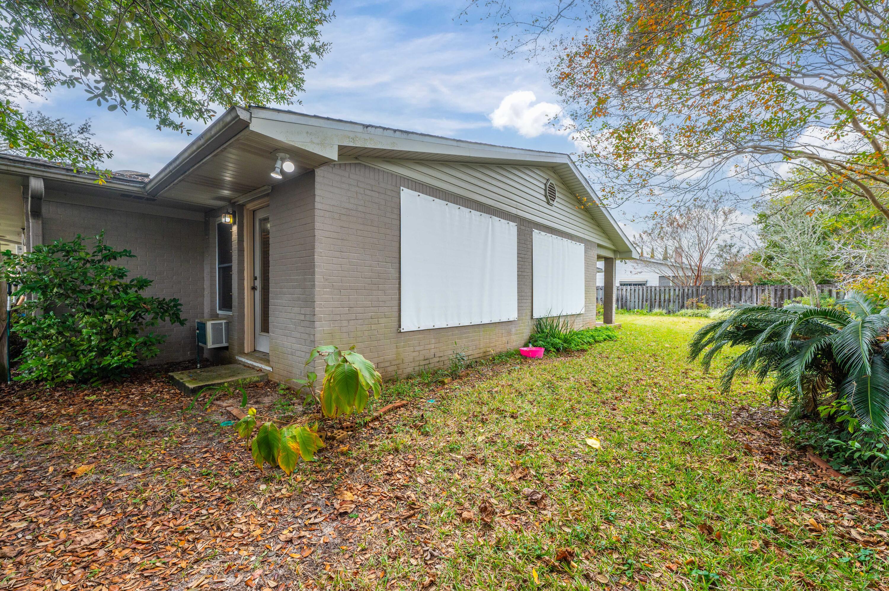 LAKE LORRAINE ESTATES - Residential