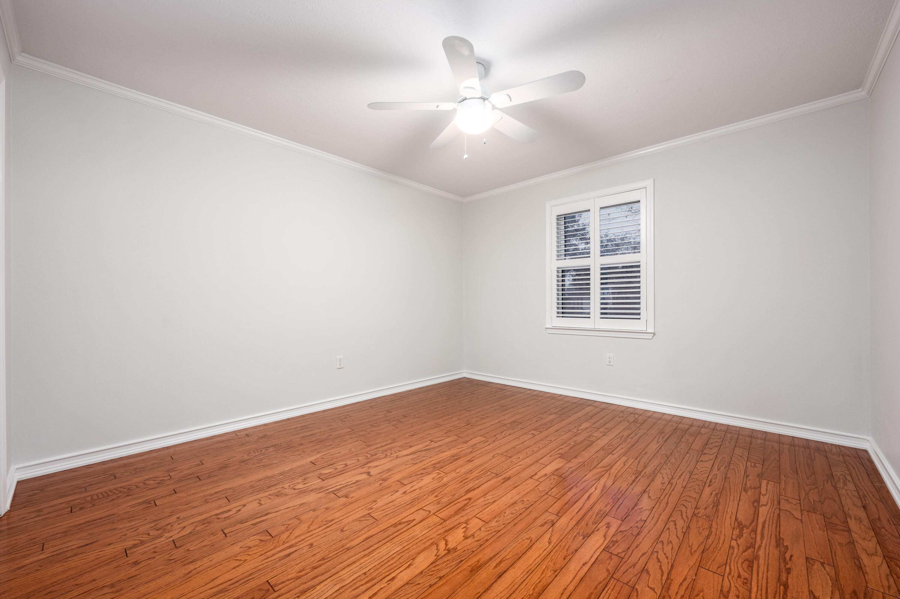 LAKE LORRAINE ESTATES - Residential