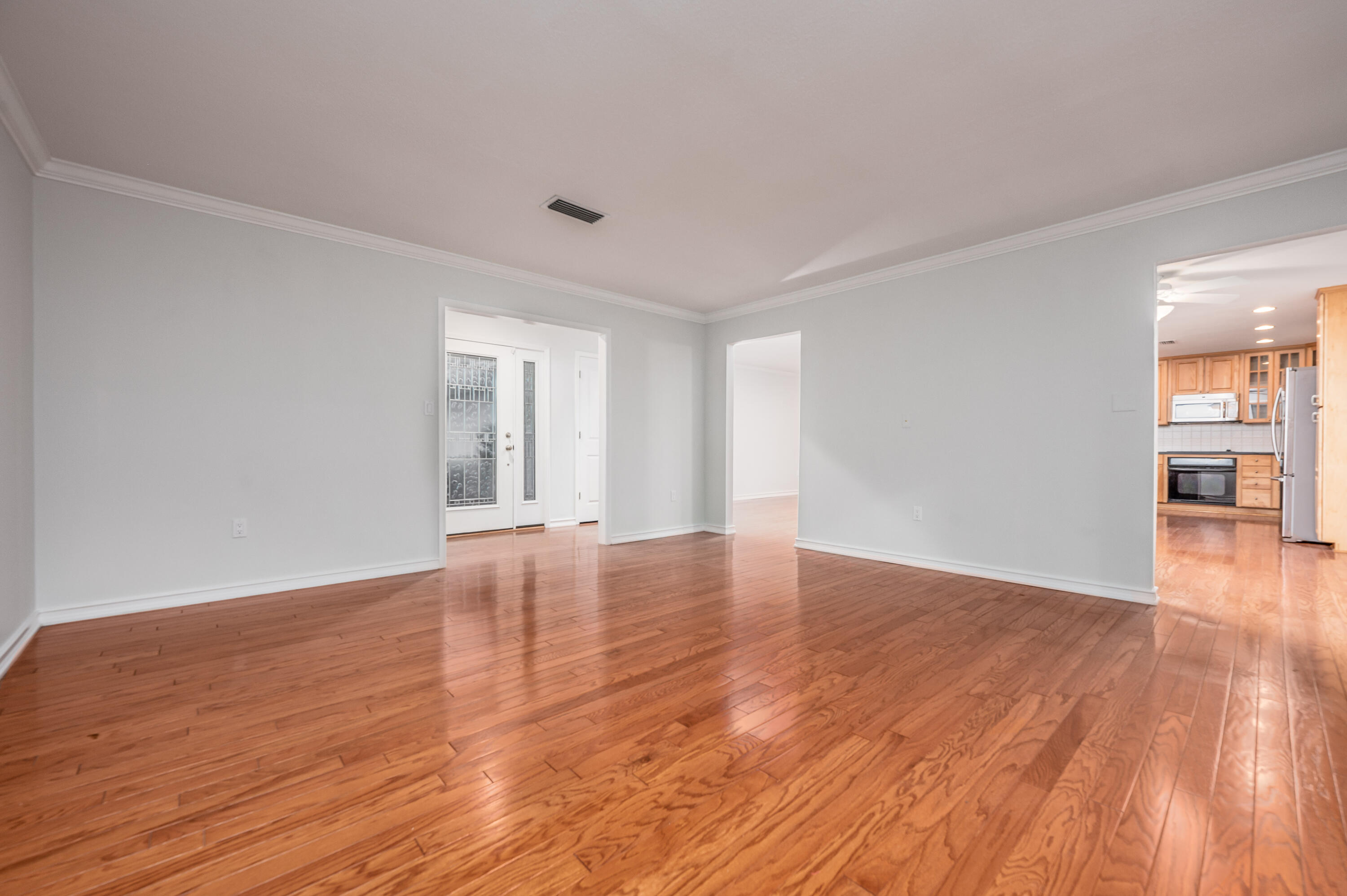 LAKE LORRAINE ESTATES - Residential