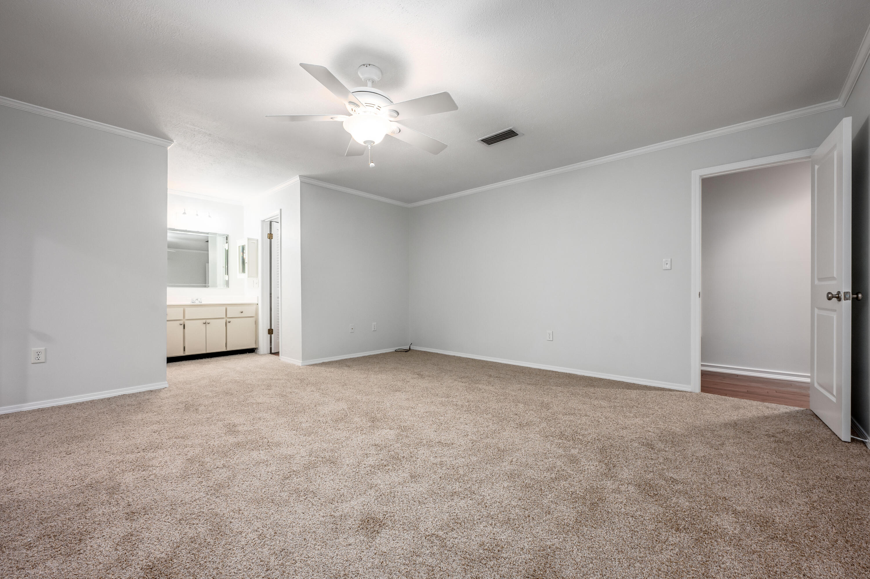 LAKE LORRAINE ESTATES - Residential