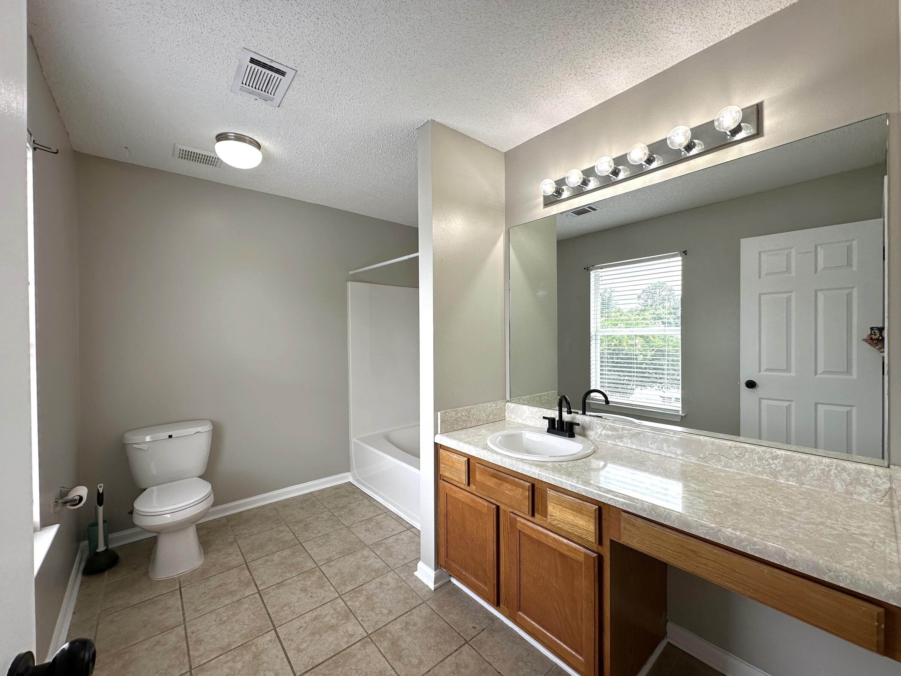 Stillwell Estates - Residential Lease