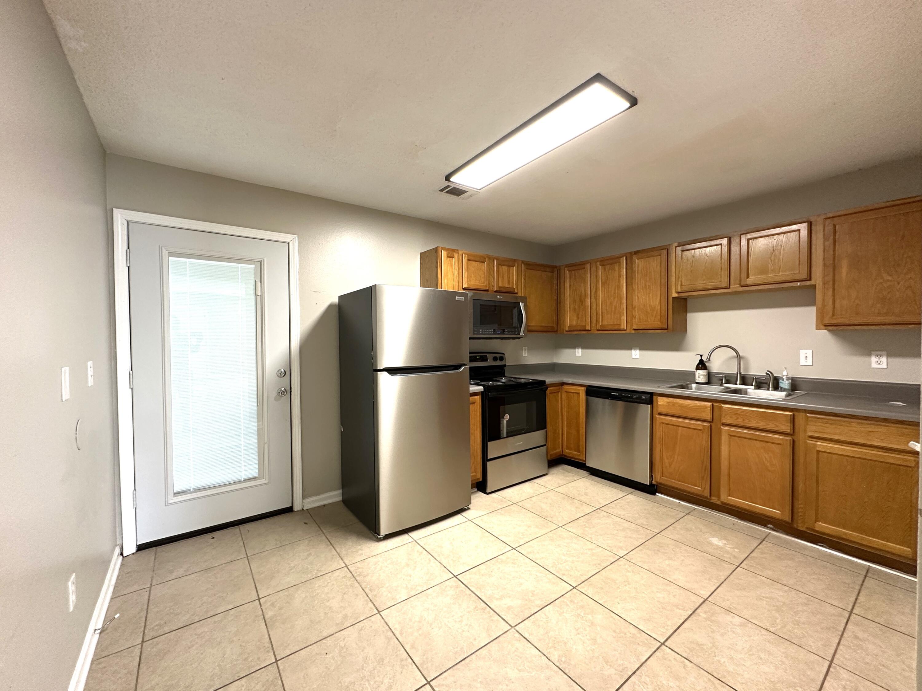 Stillwell Estates - Residential Lease