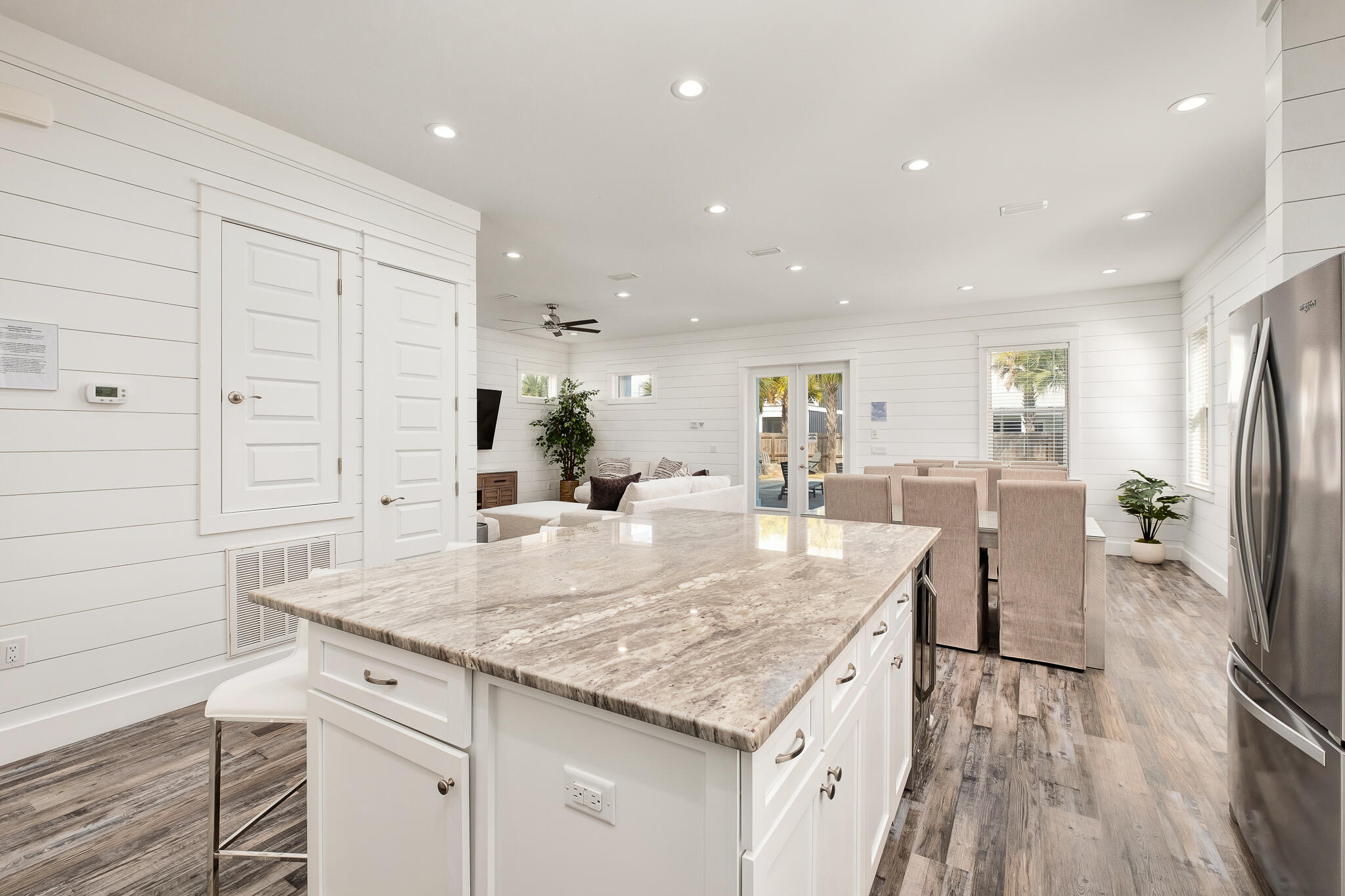 FRANGISTA BEACH 1ST ADDN - Residential