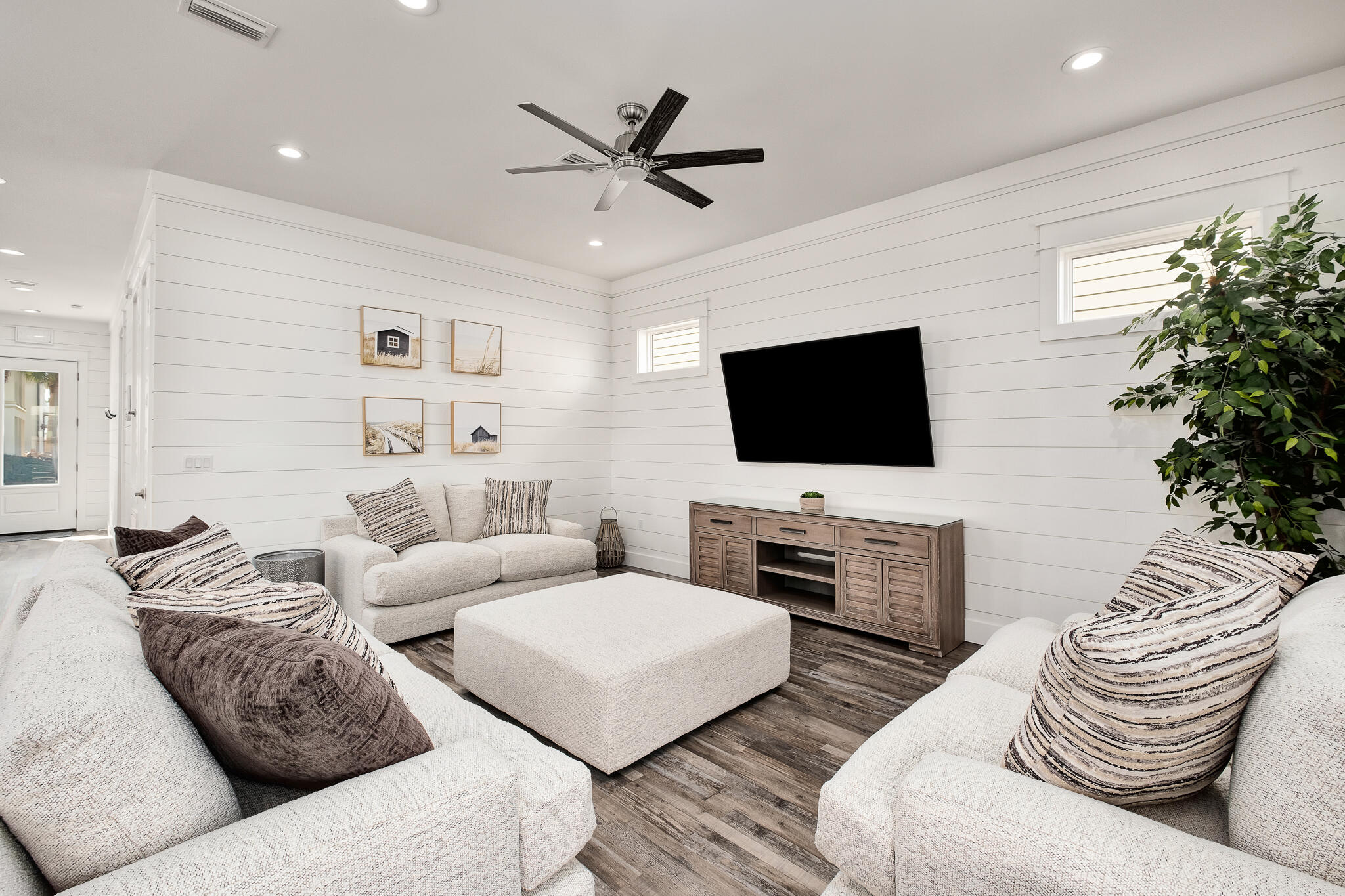 FRANGISTA BEACH 1ST ADDN - Residential
