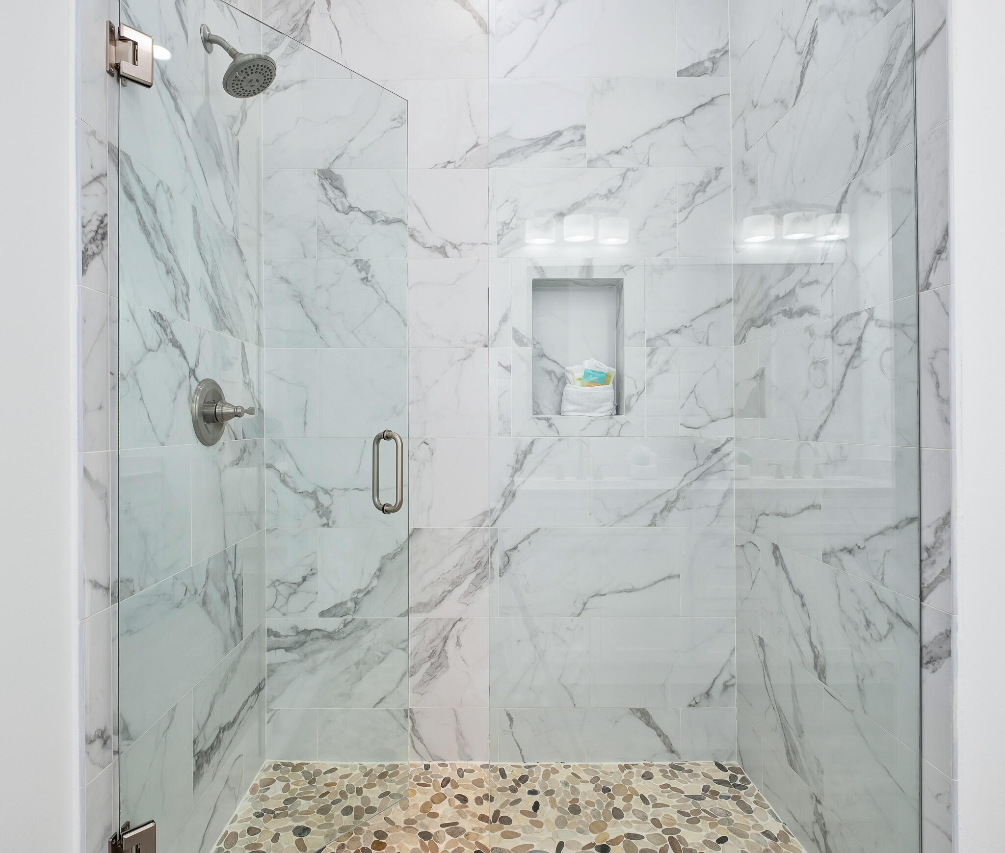 FRANGISTA BEACH 1ST ADDN - Residential