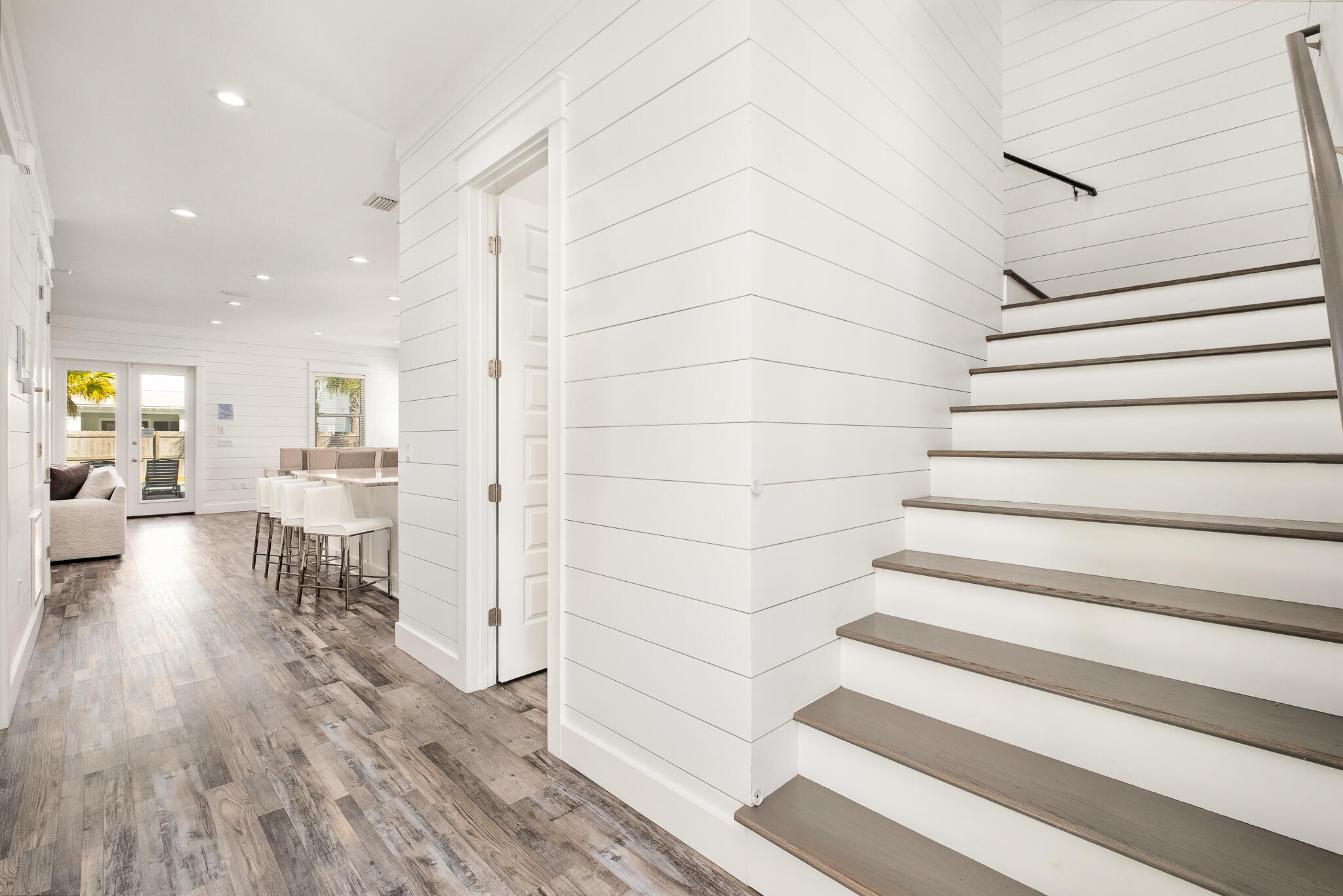 FRANGISTA BEACH 1ST ADDN - Residential