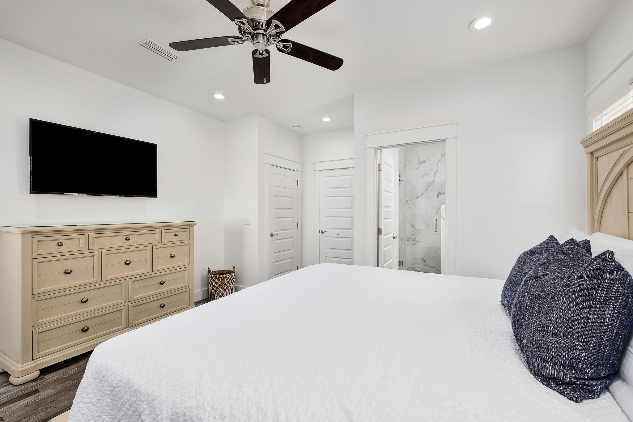 FRANGISTA BEACH 1ST ADDN - Residential