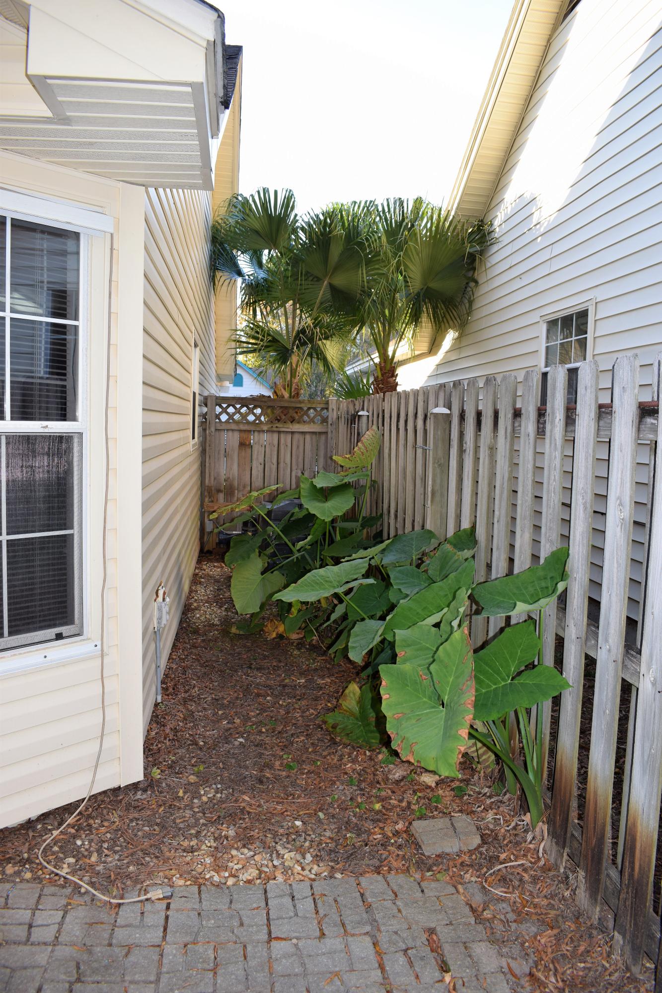 BROOKWOOD - Residential