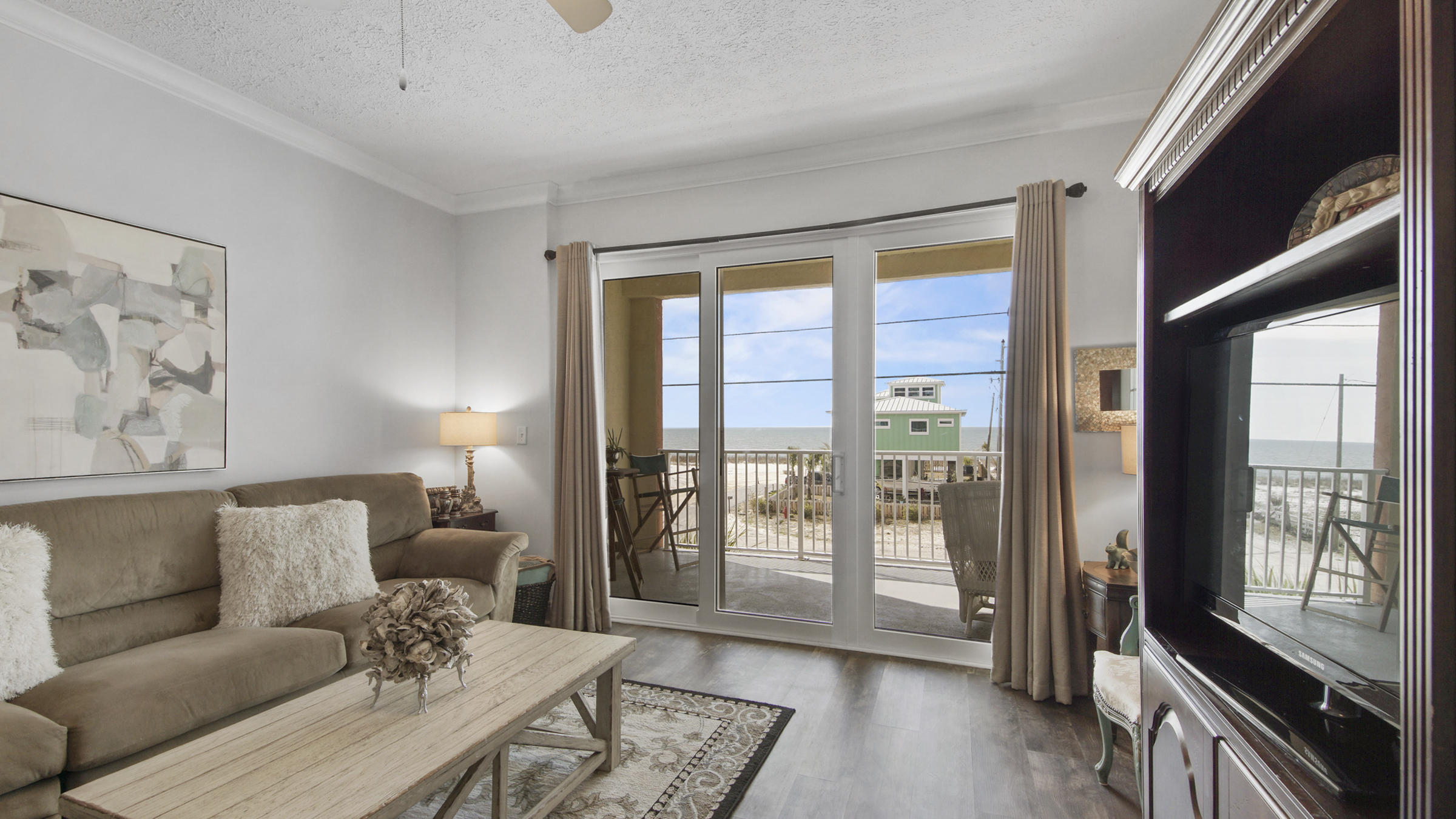 Summerhouse - Residential