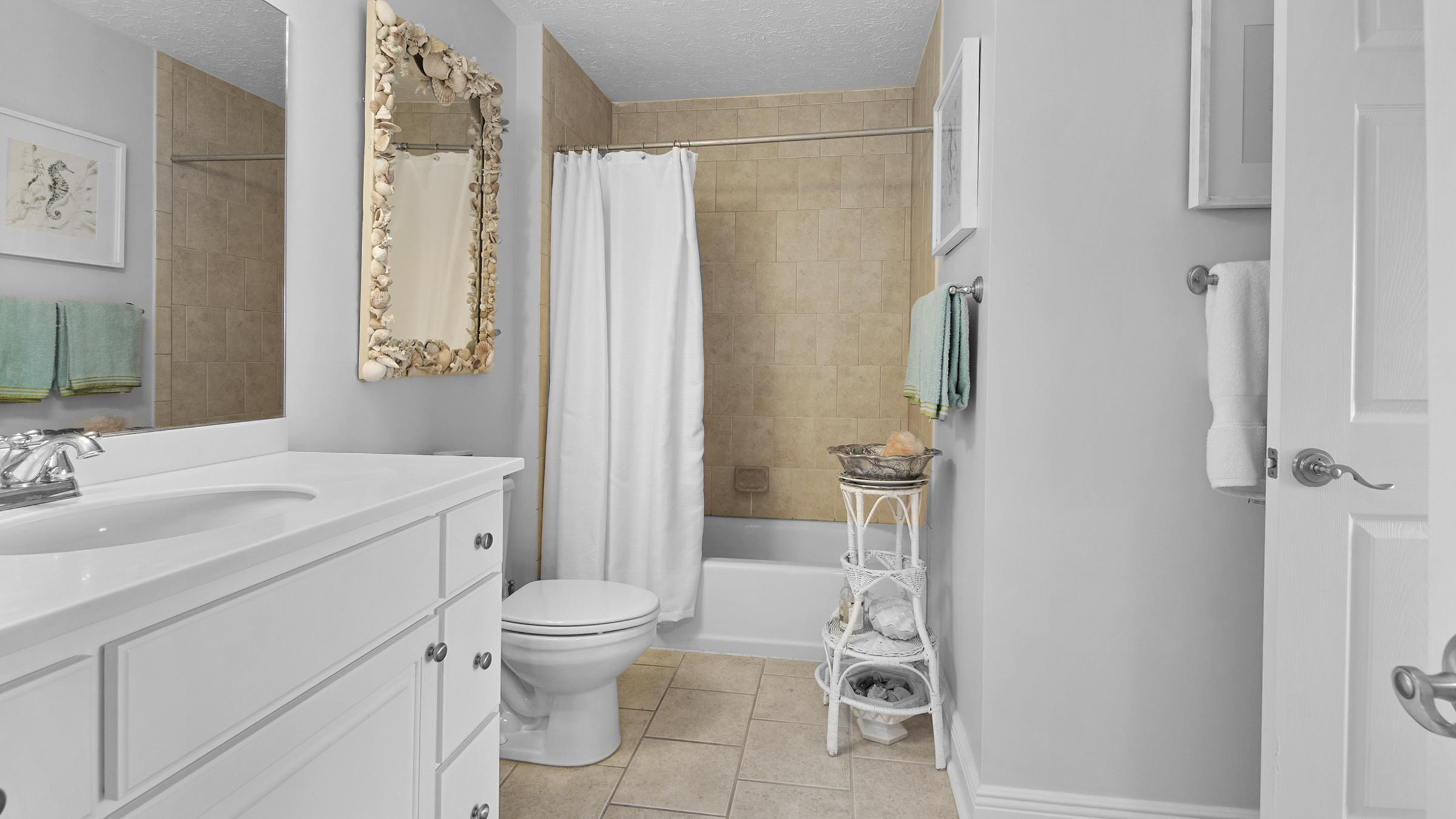 Summerhouse - Residential