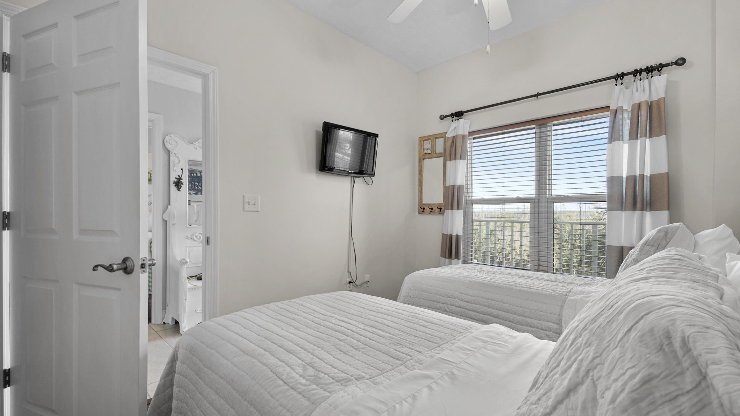 Summerhouse - Residential