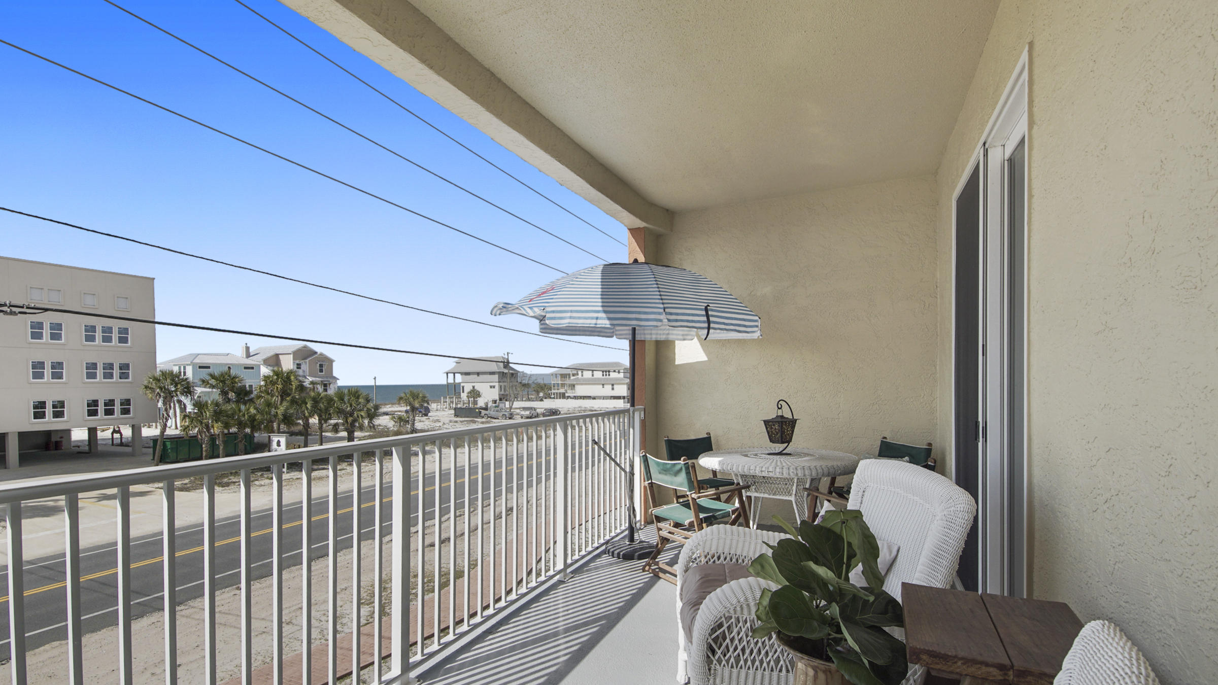 Summerhouse - Residential