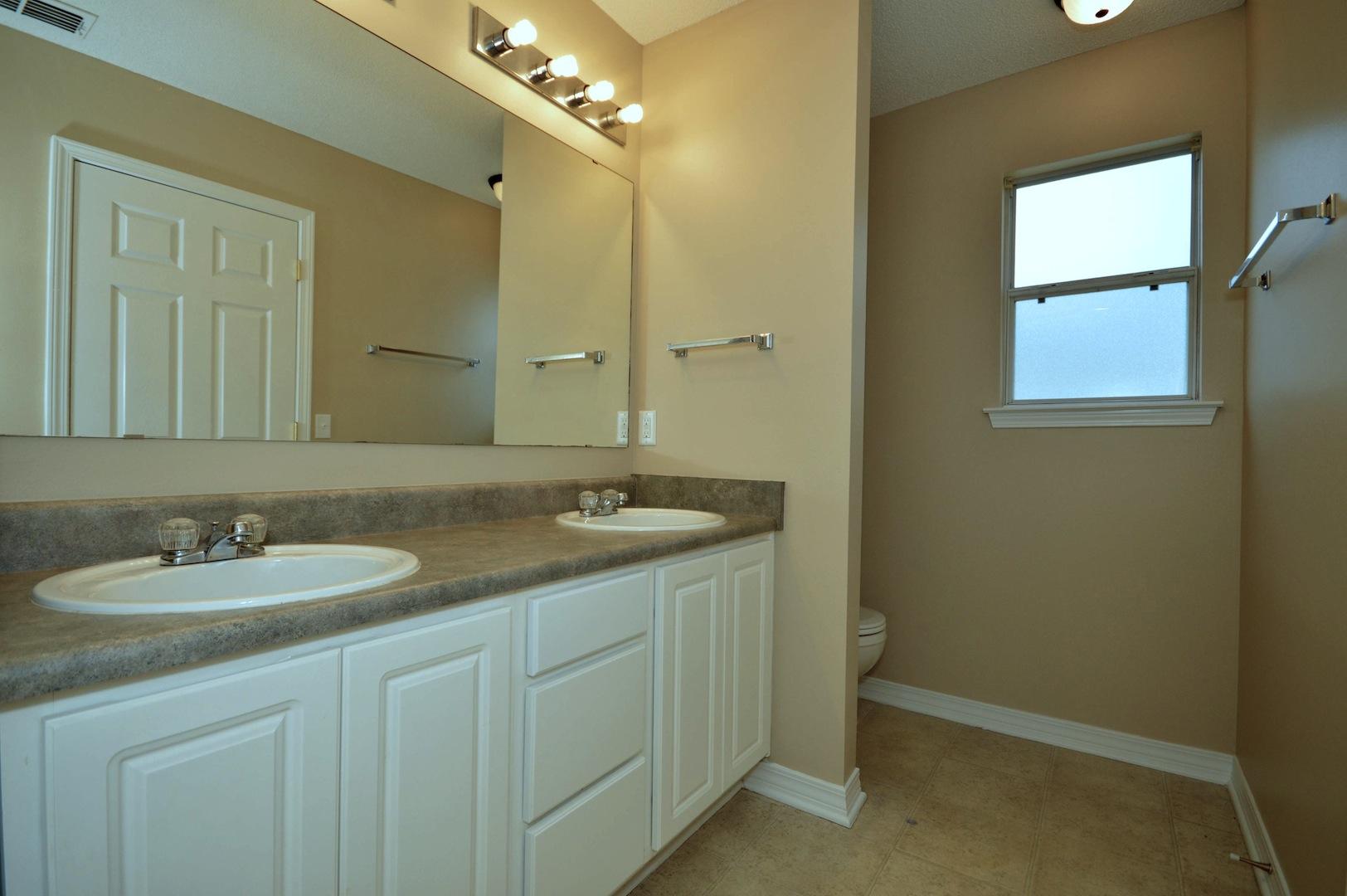 Ashton Woods - Residential