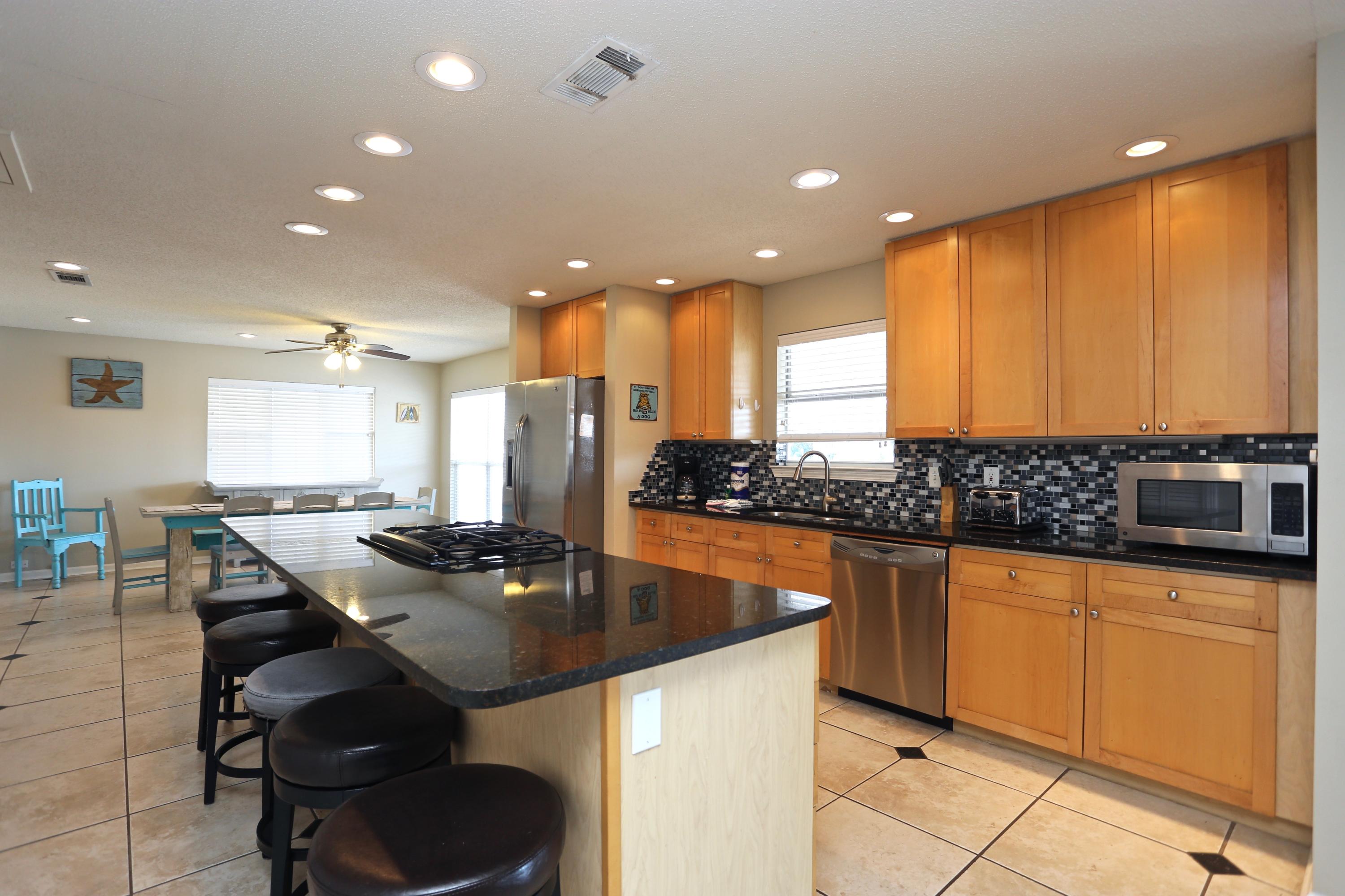 HOLIDSAY ISLE LOT 3 BLK E - Residential