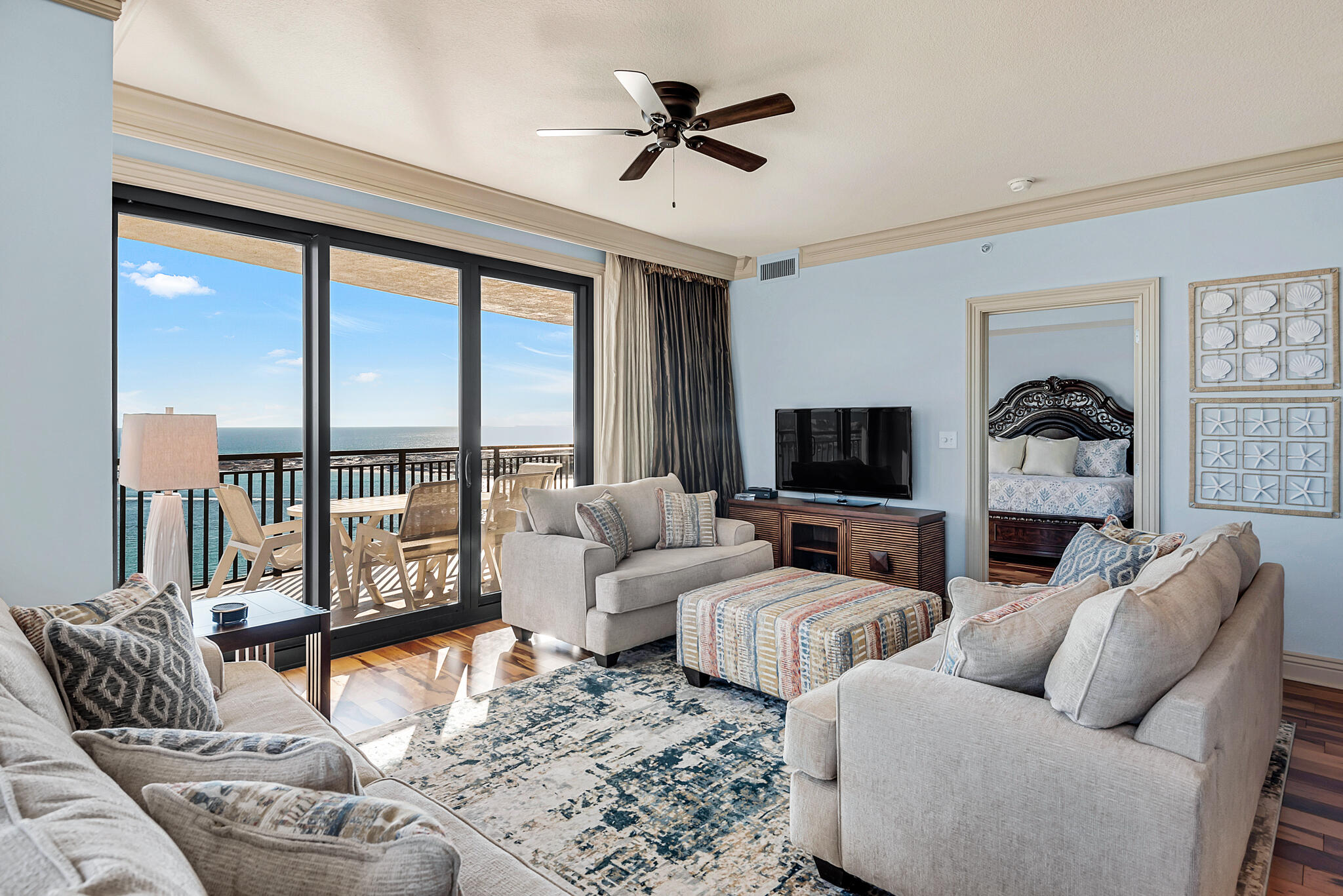 EMERALD GRANDE - Residential
