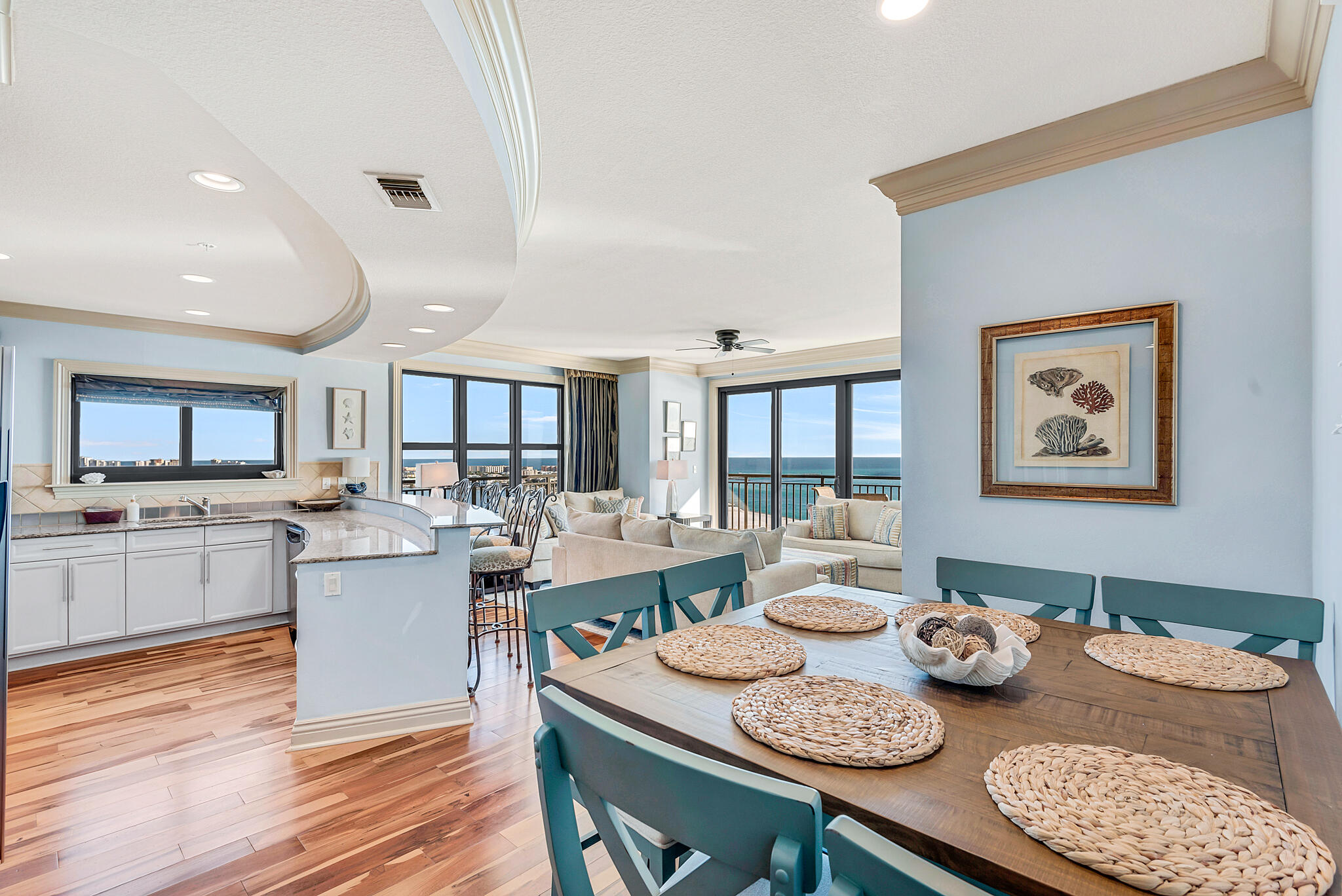 EMERALD GRANDE - Residential