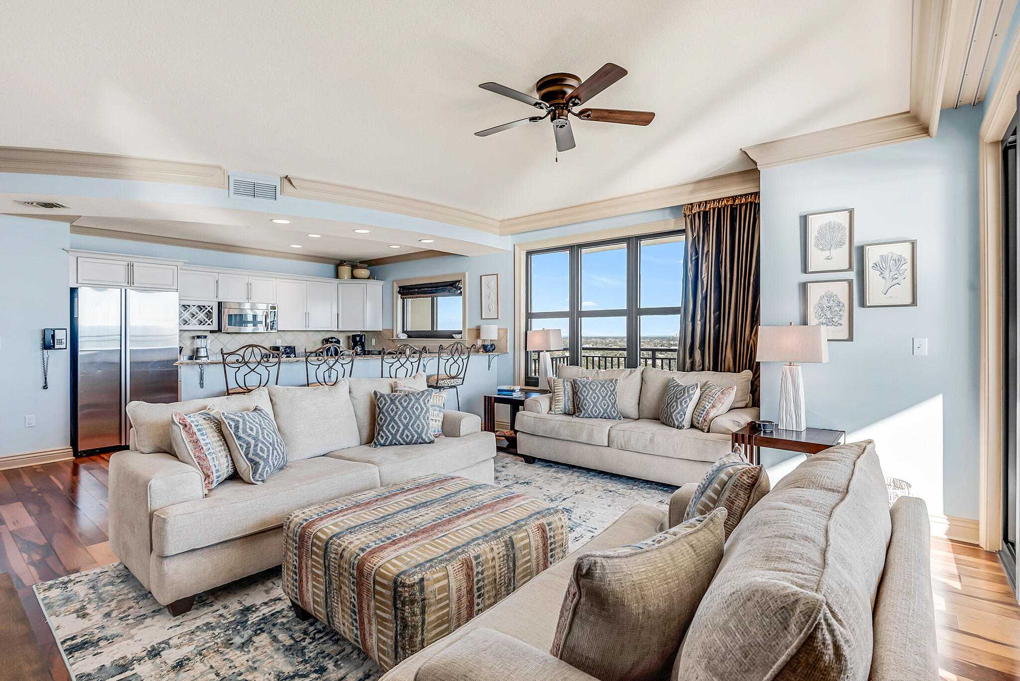 EMERALD GRANDE - Residential