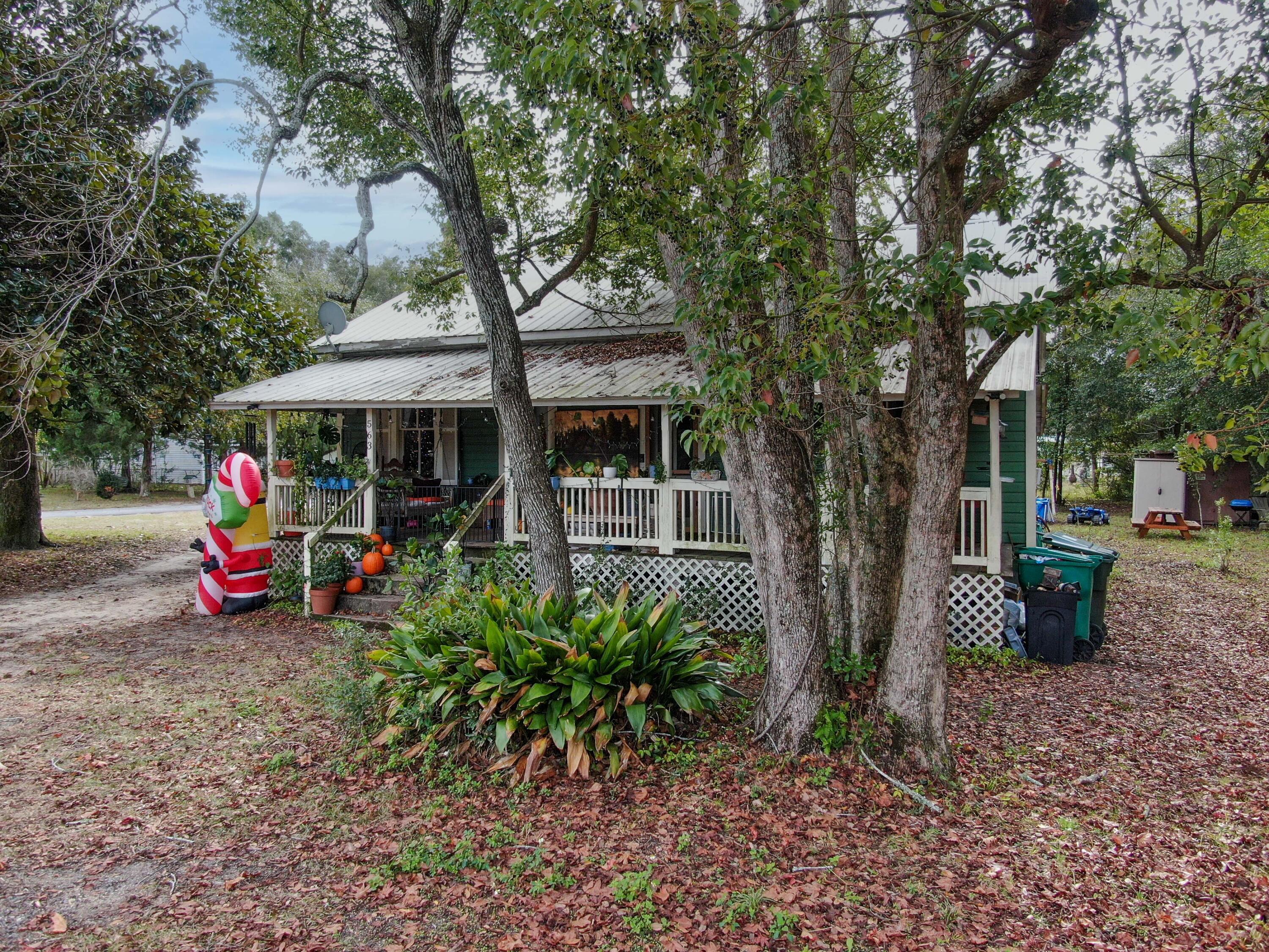 TOWN OF DEFUNIAK SPRINGS - Residential
