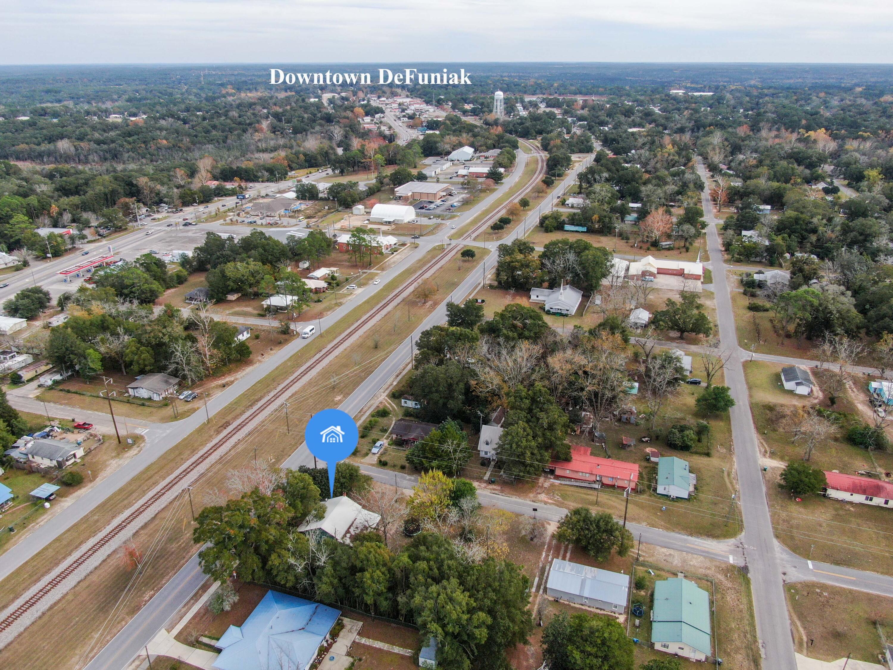 TOWN OF DEFUNIAK SPRINGS - Residential