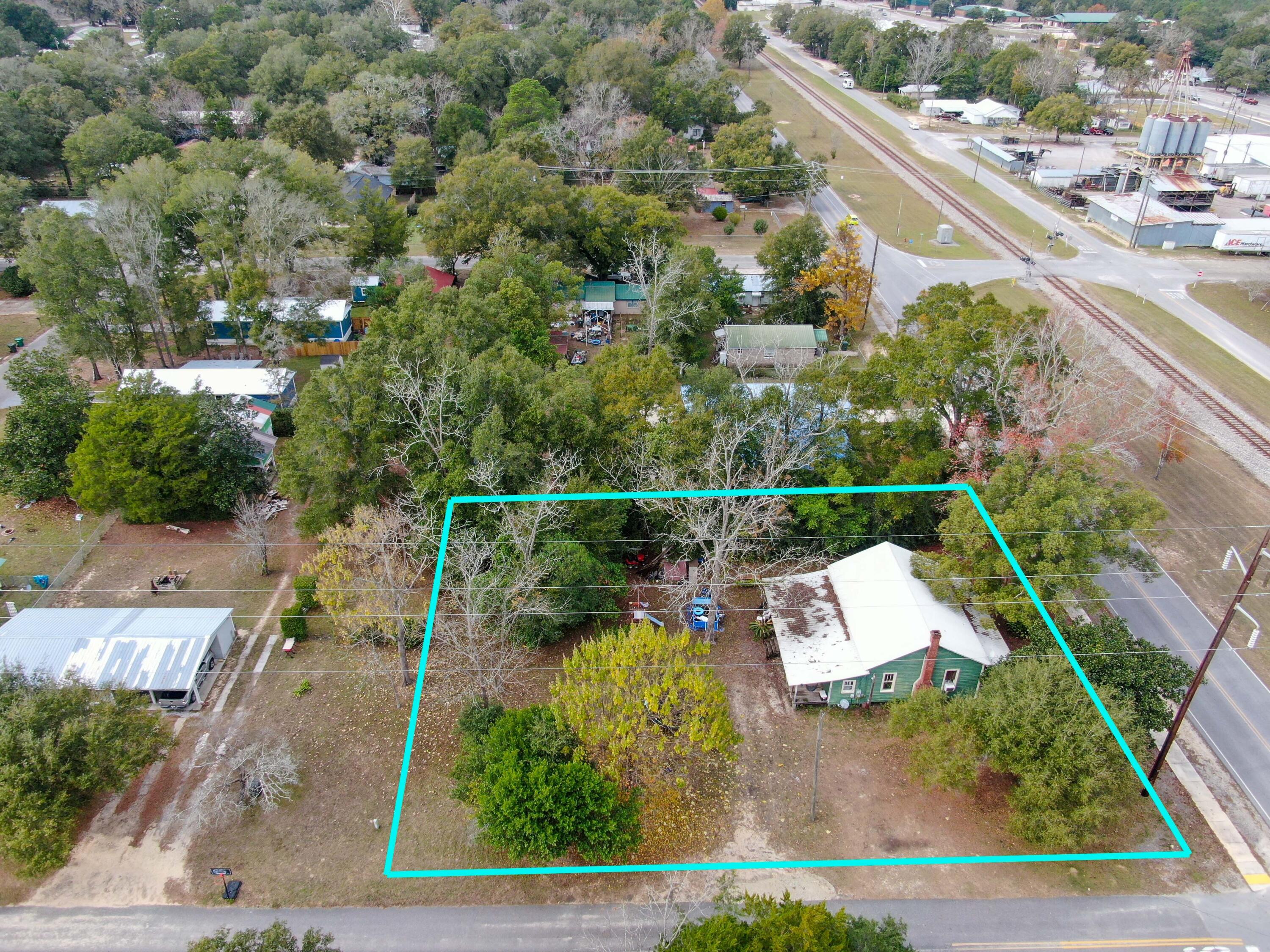 TOWN OF DEFUNIAK SPRINGS - Residential