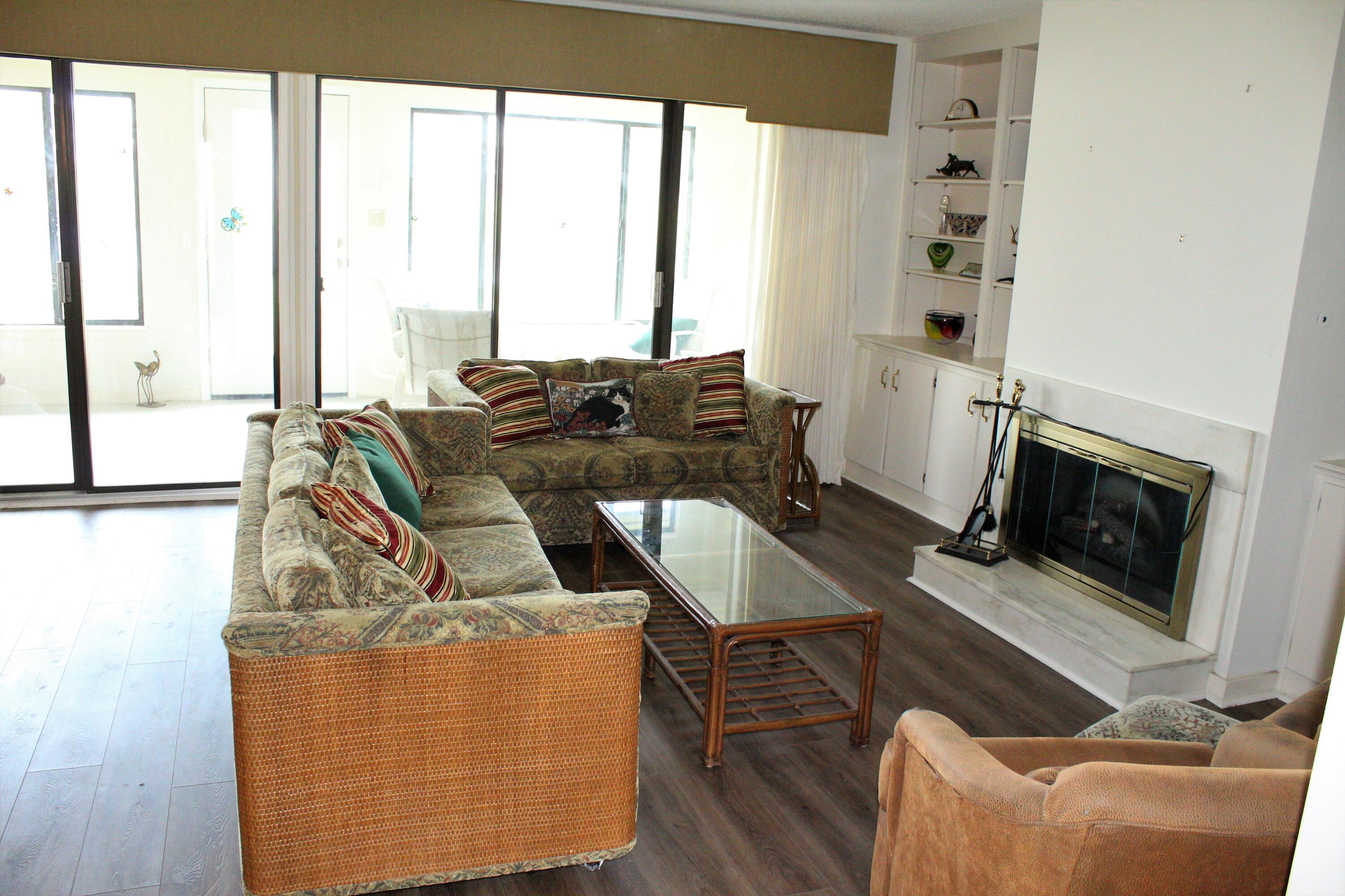 BAY POINT UNIT 1 - Residential