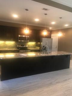 LLOYD & HETHERINGTON - Residential