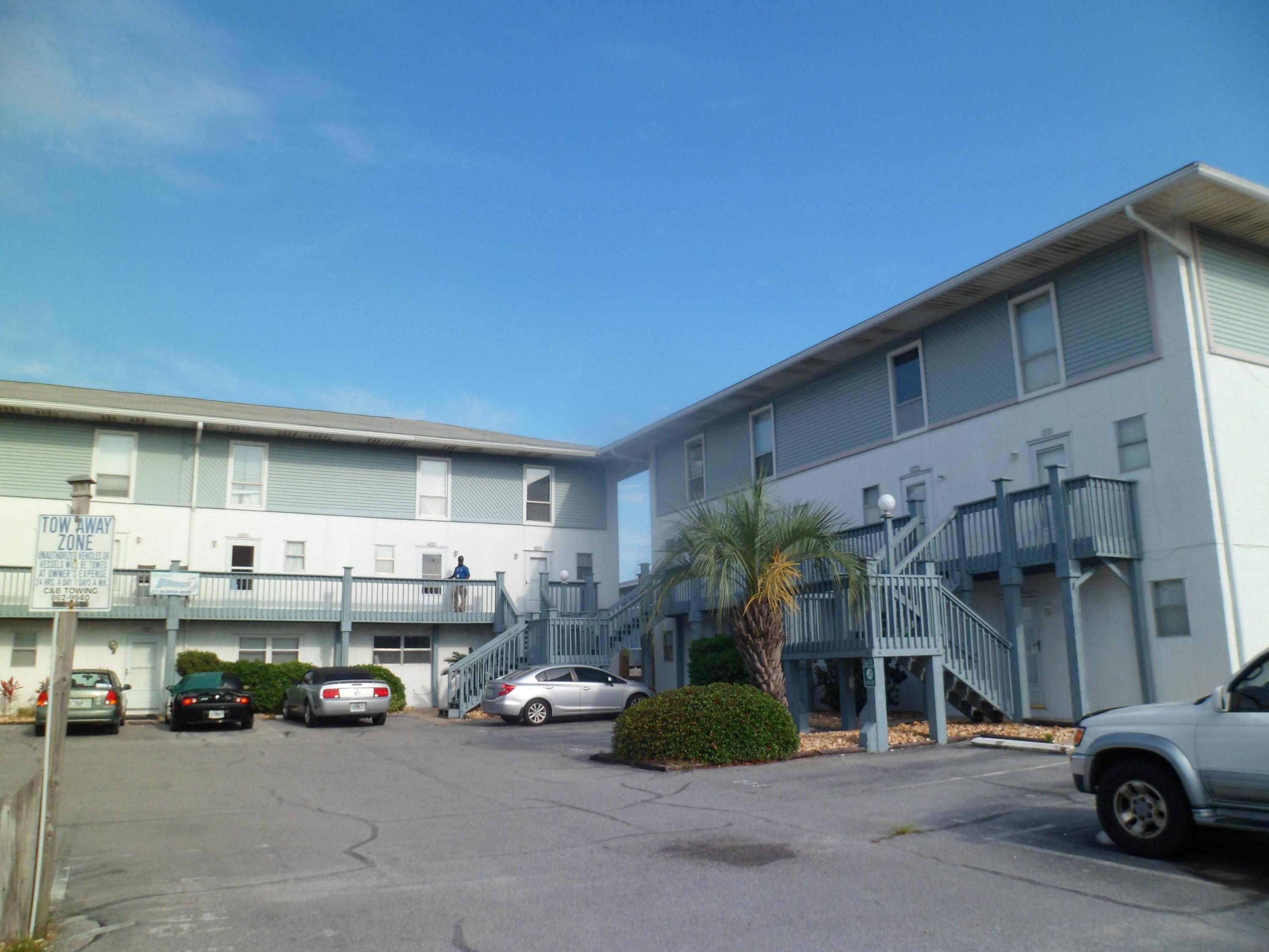 ISLAND BREEZE CONDO - Residential