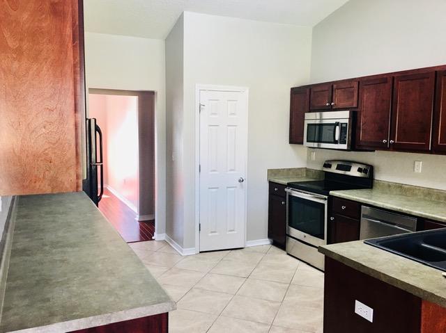 LEE FARM - Residential