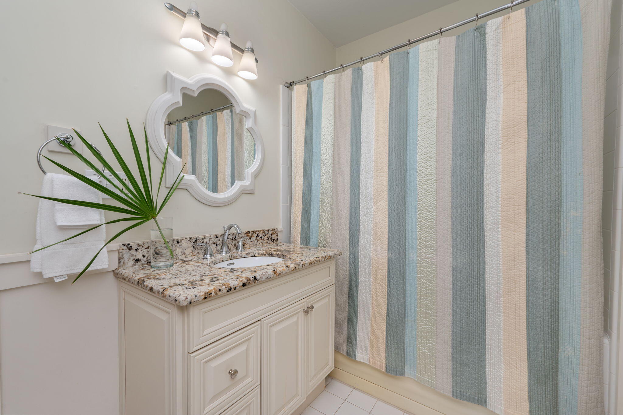 SEAGROVE 5TH ADDN - Residential