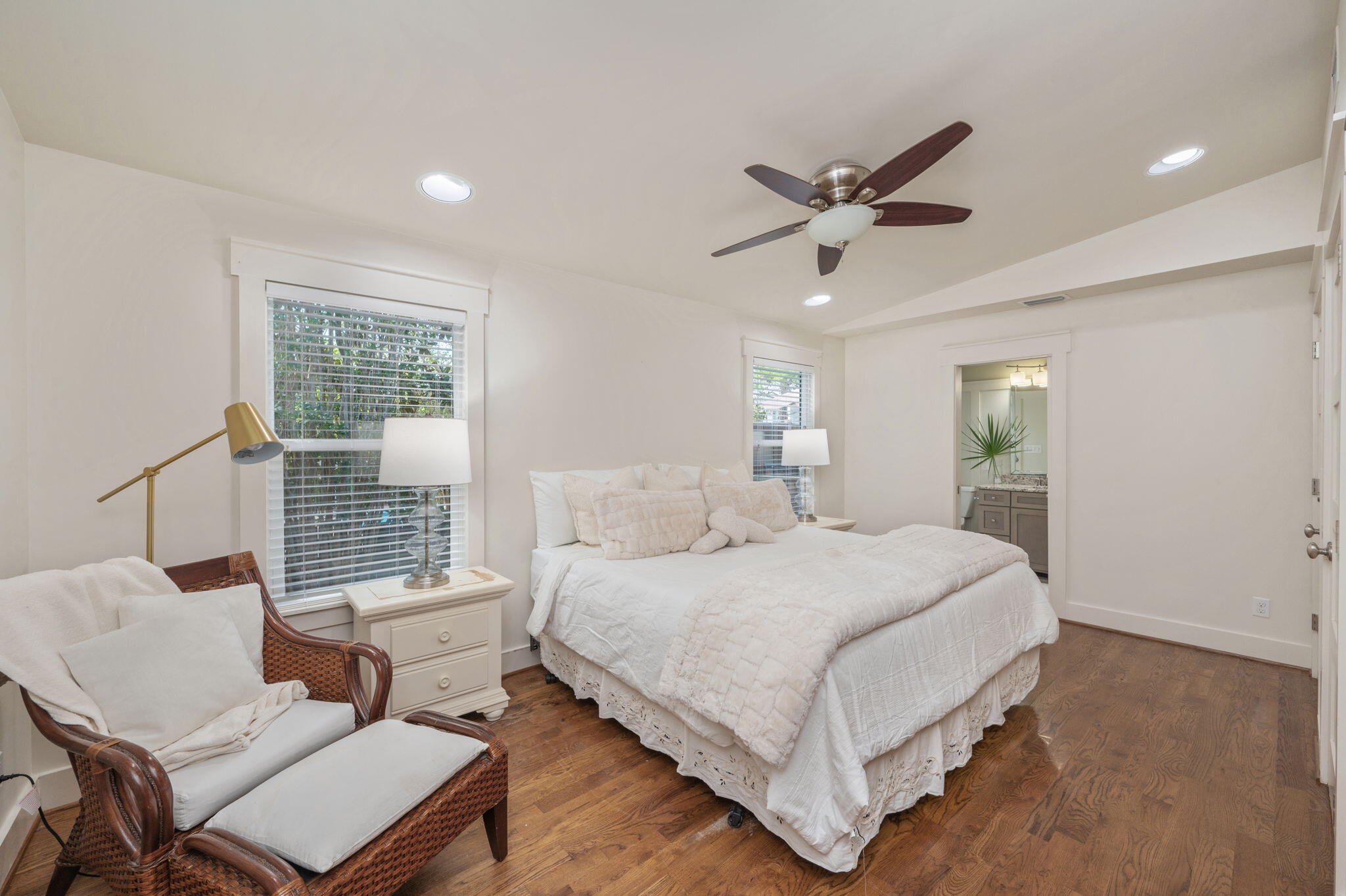 SEAGROVE 5TH ADDN - Residential