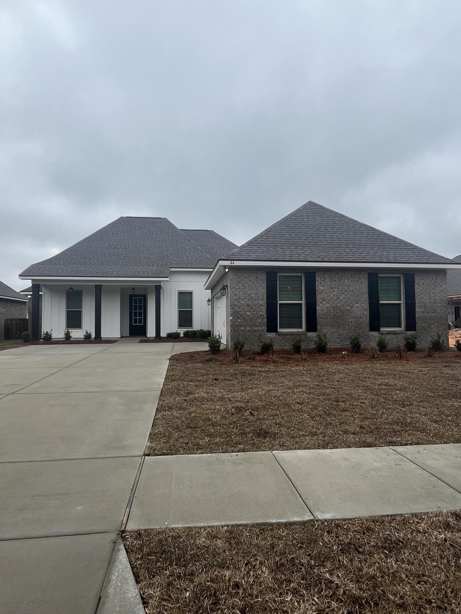 HAMMOCK BAY - BIRD SONG - Residential