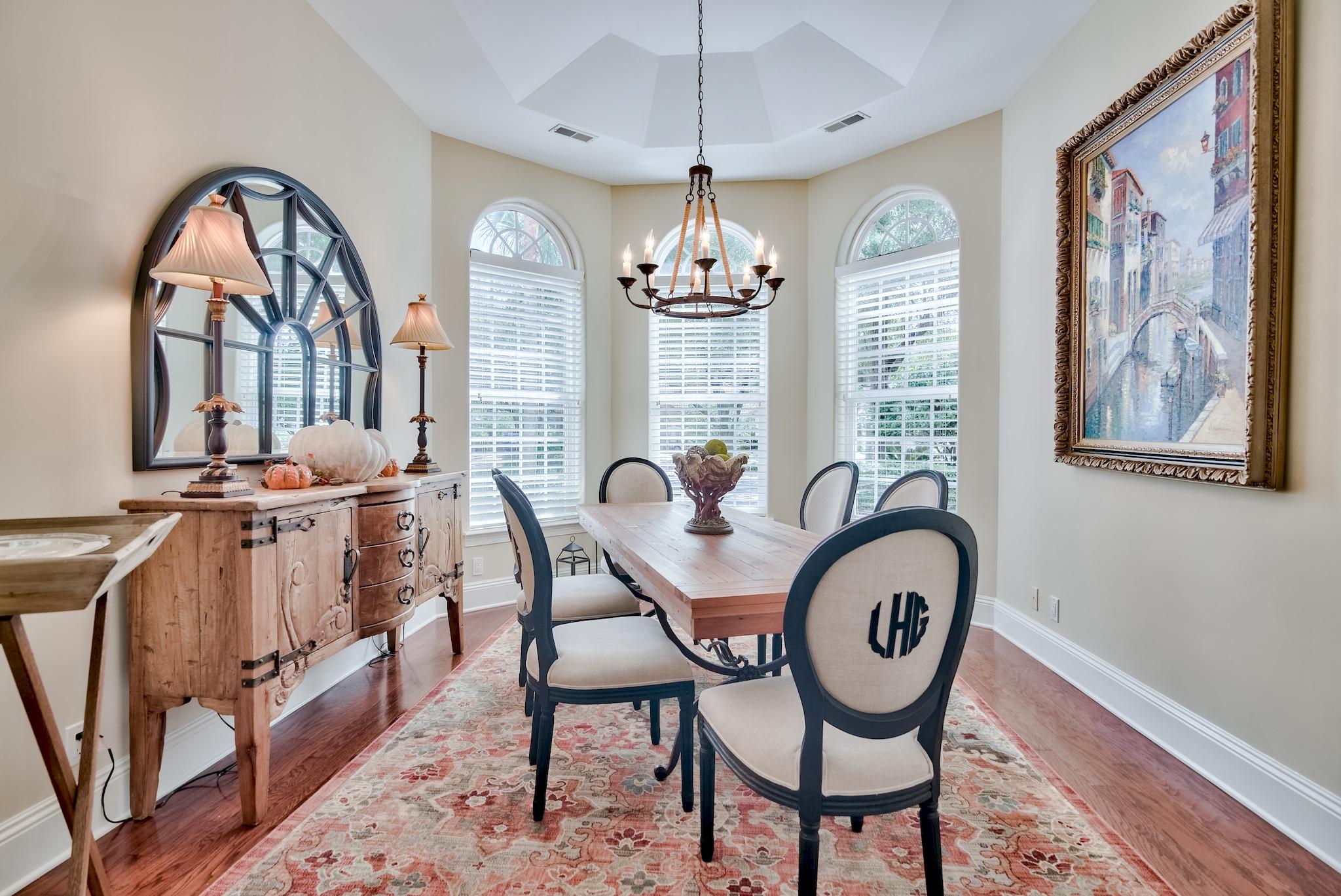 BAYTOWNE AVE EAST - Residential